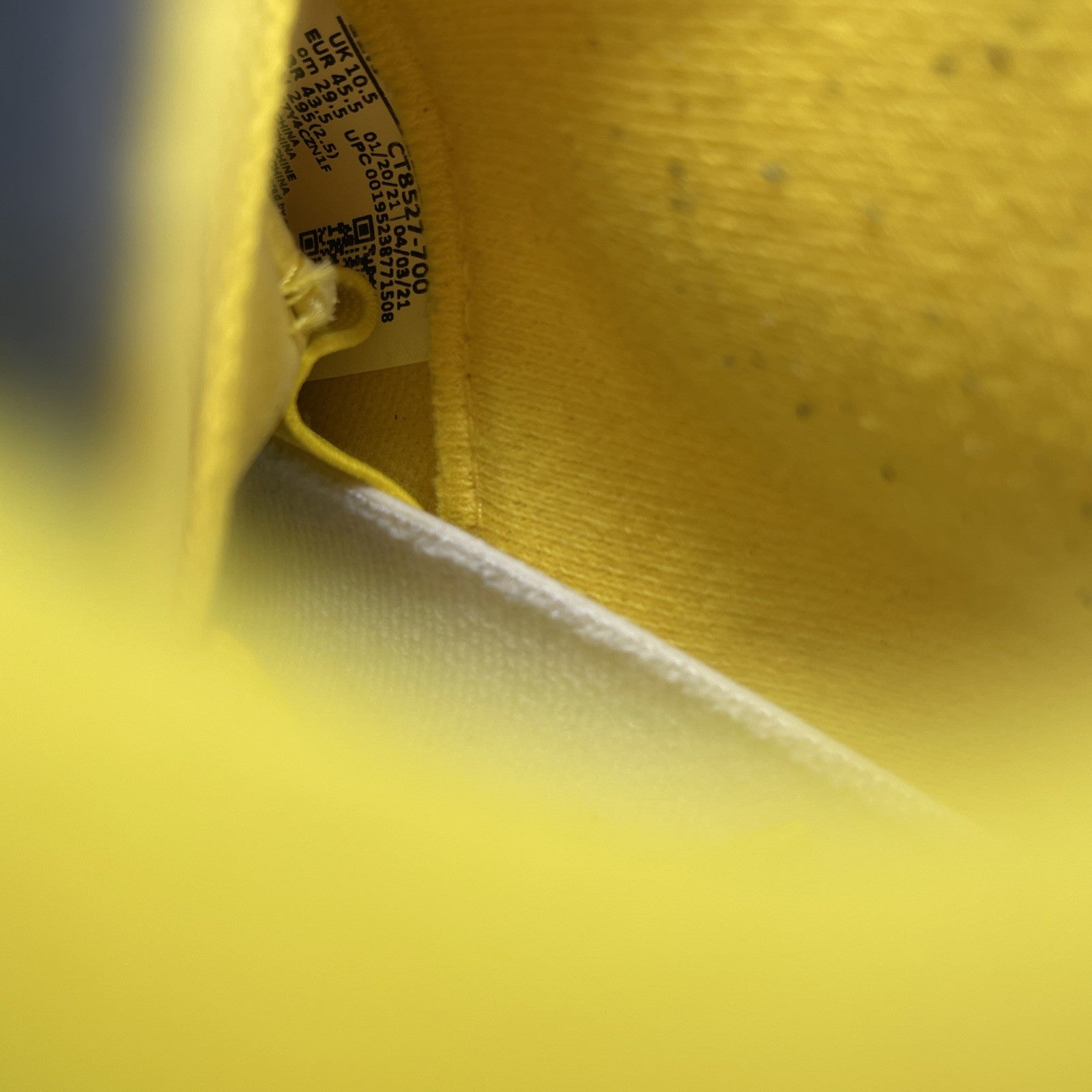 Size 11.5 - Air Jordan 4 Retro Mid Lightning (CT8527-700)