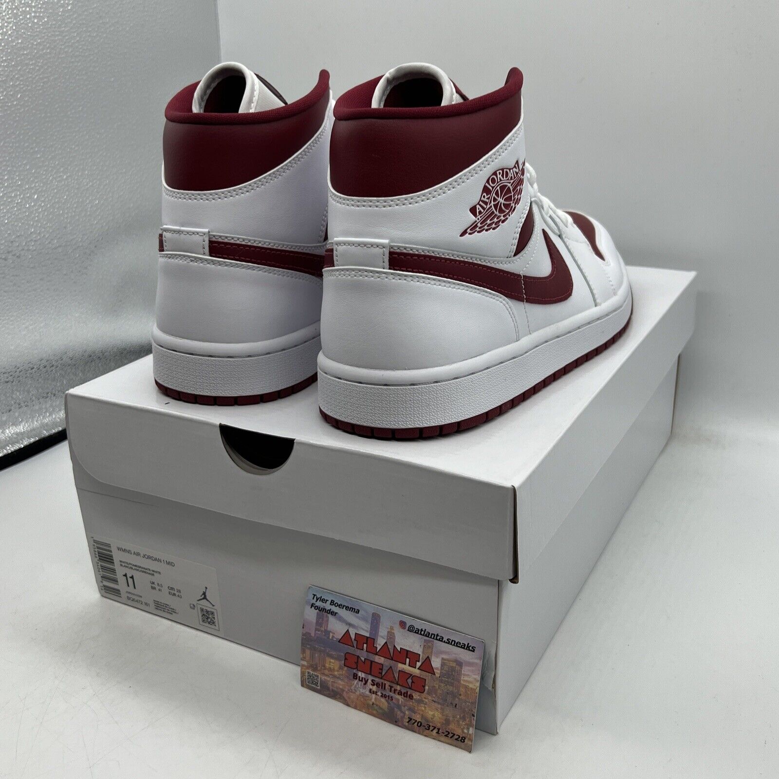 Nike Air Jordan 1 Mid Reverse Chicago Red White Size 11 BQ6472-161 Brand New