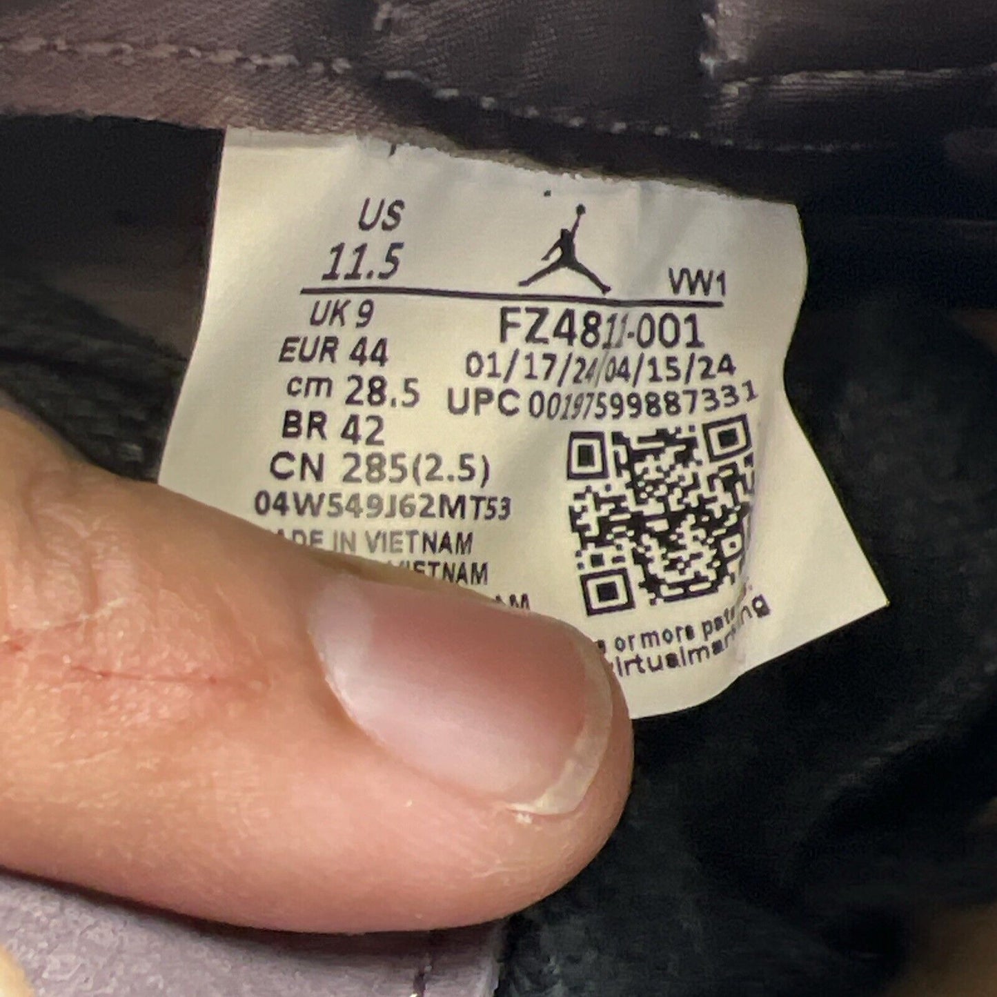 Size 11.5W- A Ma Maniére x Air Jordan 3 Retro While You Were Sleeping