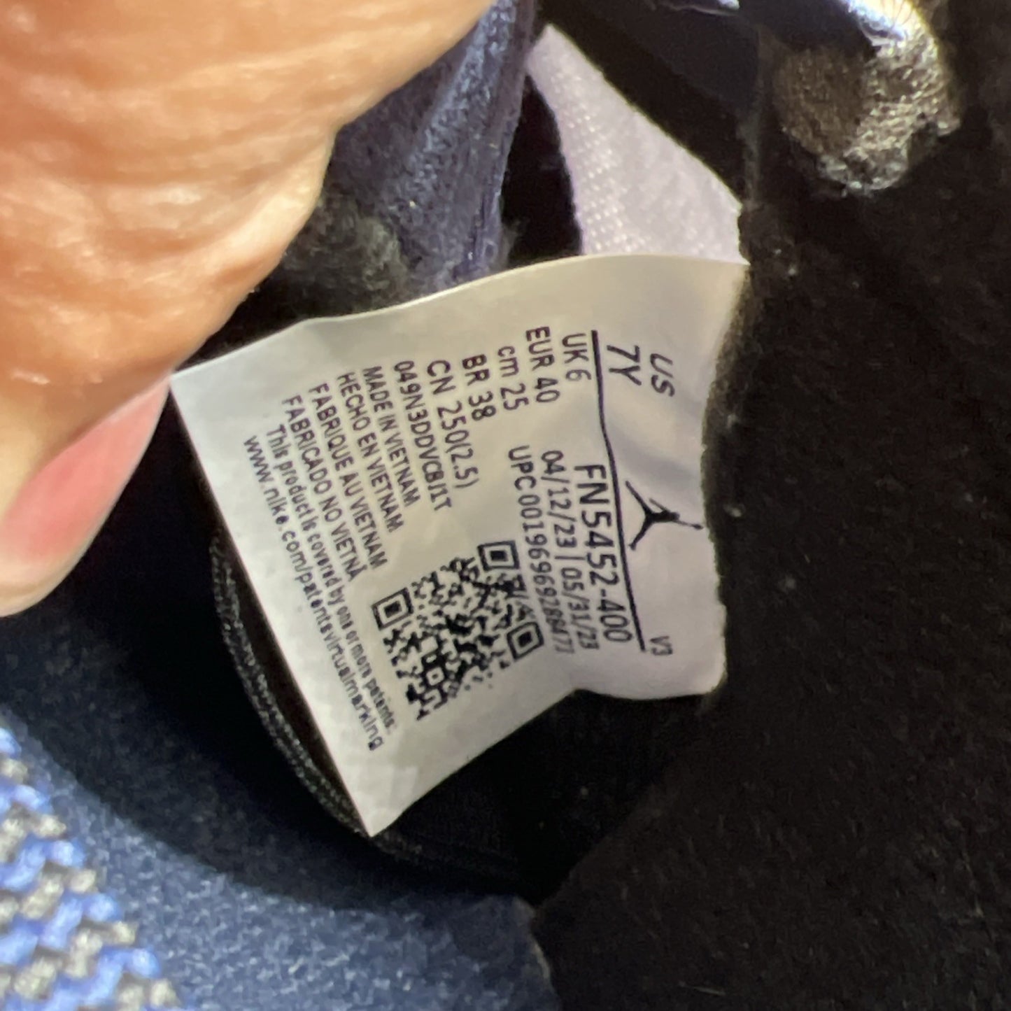 Size 7Y - Air Jordan 5 Retro SE GS Midnight Navy Georgetown Blue (FN5452-400)
