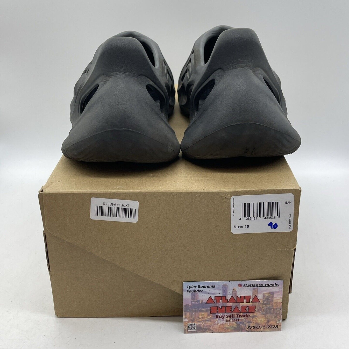 Size 10 - adidas Yeezy Foam Runner RNNR Onyx Black (HP8739)