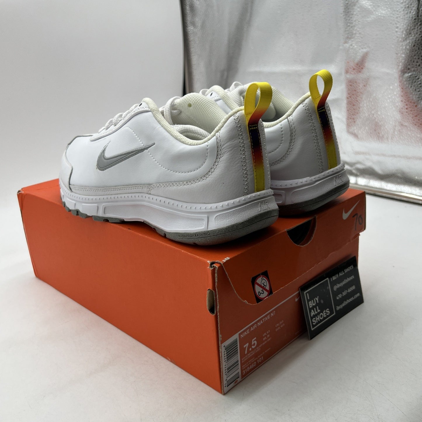 Size 7.5 - Nike Air Native N7 White Leather Shoes (318462-101)