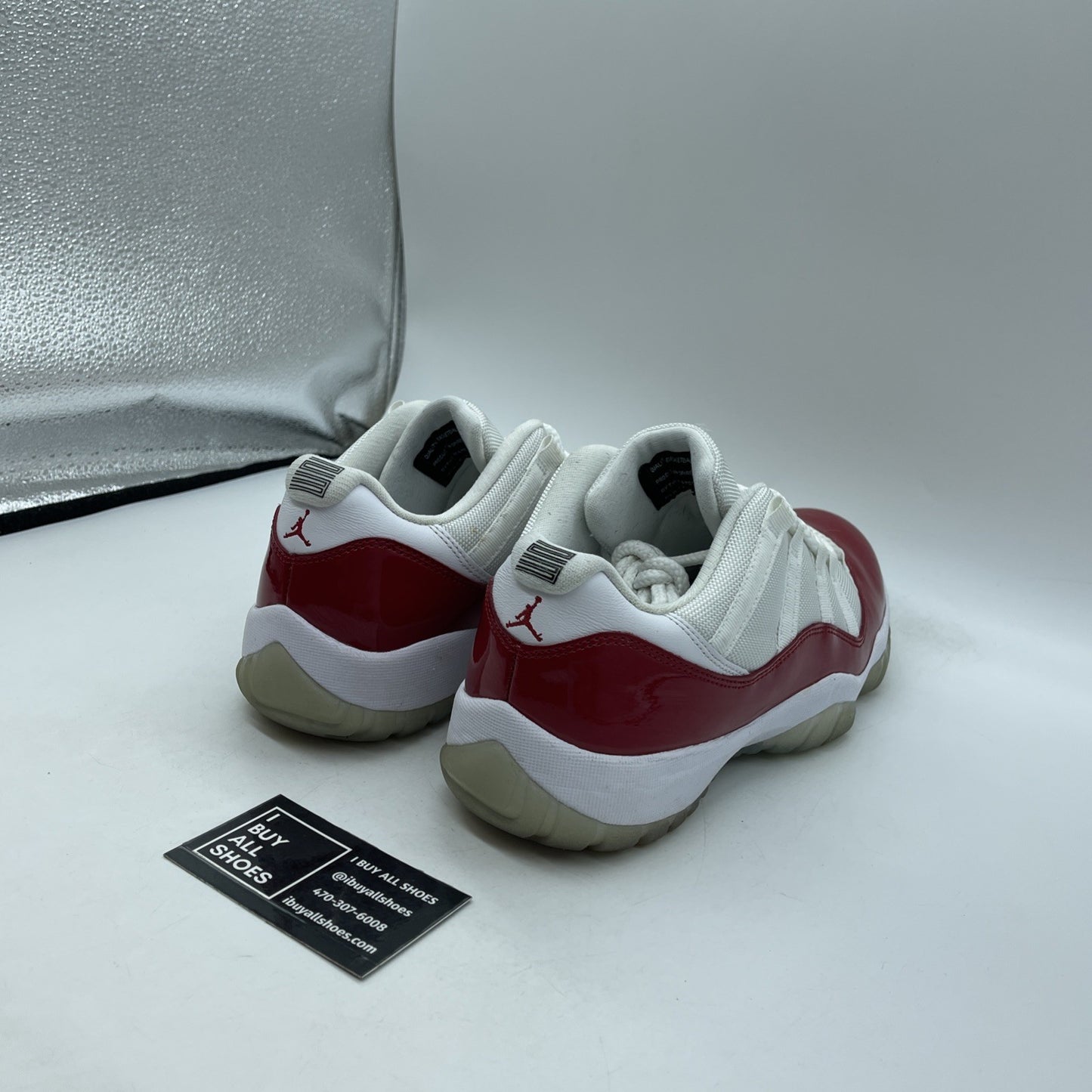 Size 9.5 - Air Jordan 11 Retro 2016 Low Cherry Red White Leather (528895-102)