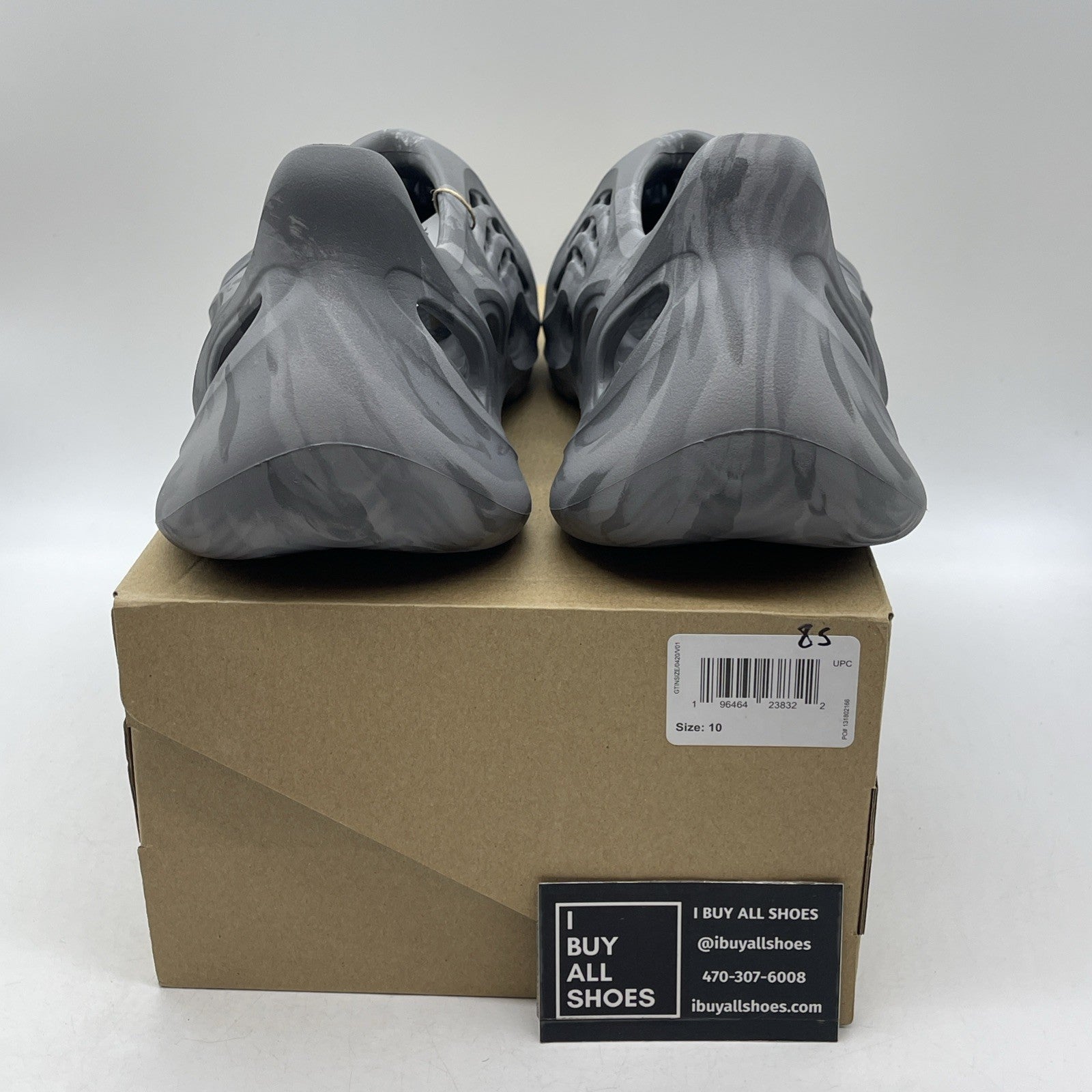 Size 10 - adidas Yeezy Foam RNNR MXT Moon Gray (IE4931)