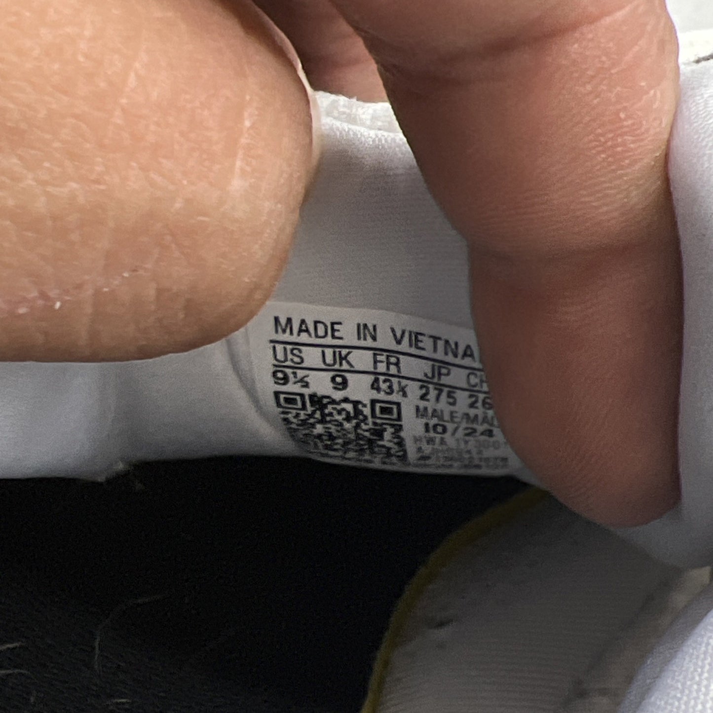 Size 9.5 - Adidas Lightblaze Alumina Black White (JH6944)