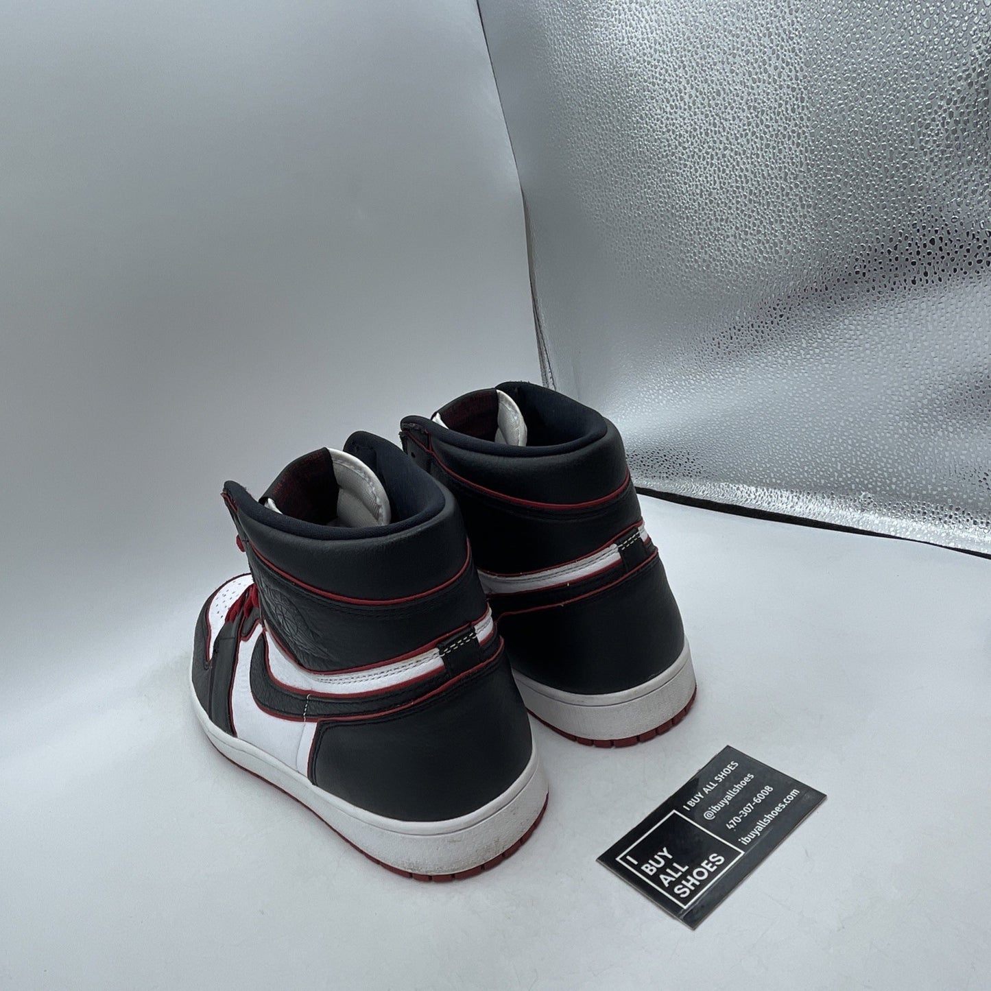 Size 14 - Air Jordan 1 Retro High OG Bloodline (555088-062)