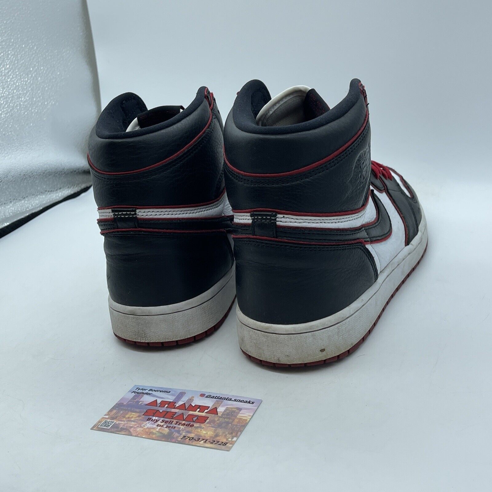 Size 12 - Jordan 1 Retro High OG Bloodline Red Black White Leather (555088-062)