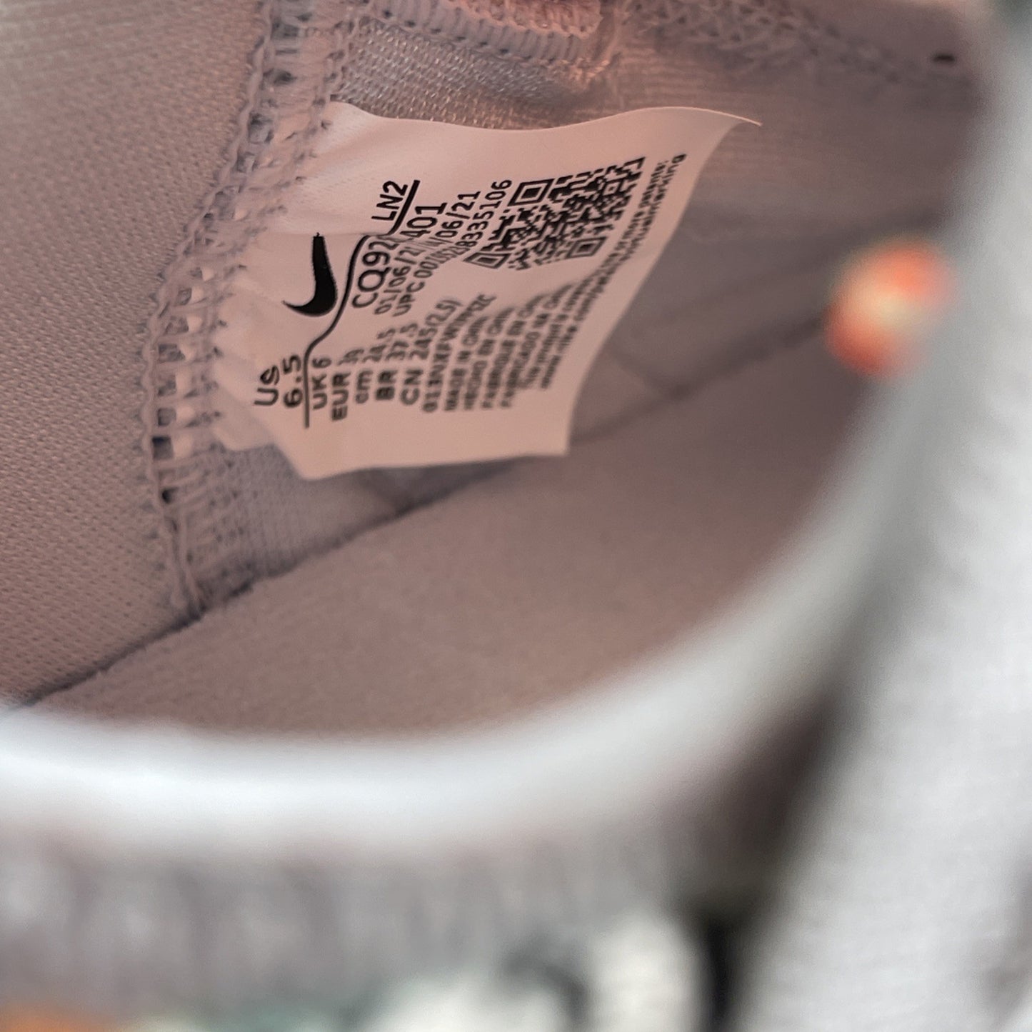 Size 6.5 - Diana Taurasi x Nike LeBron 18 GOAT Vision (CQ9283-401)