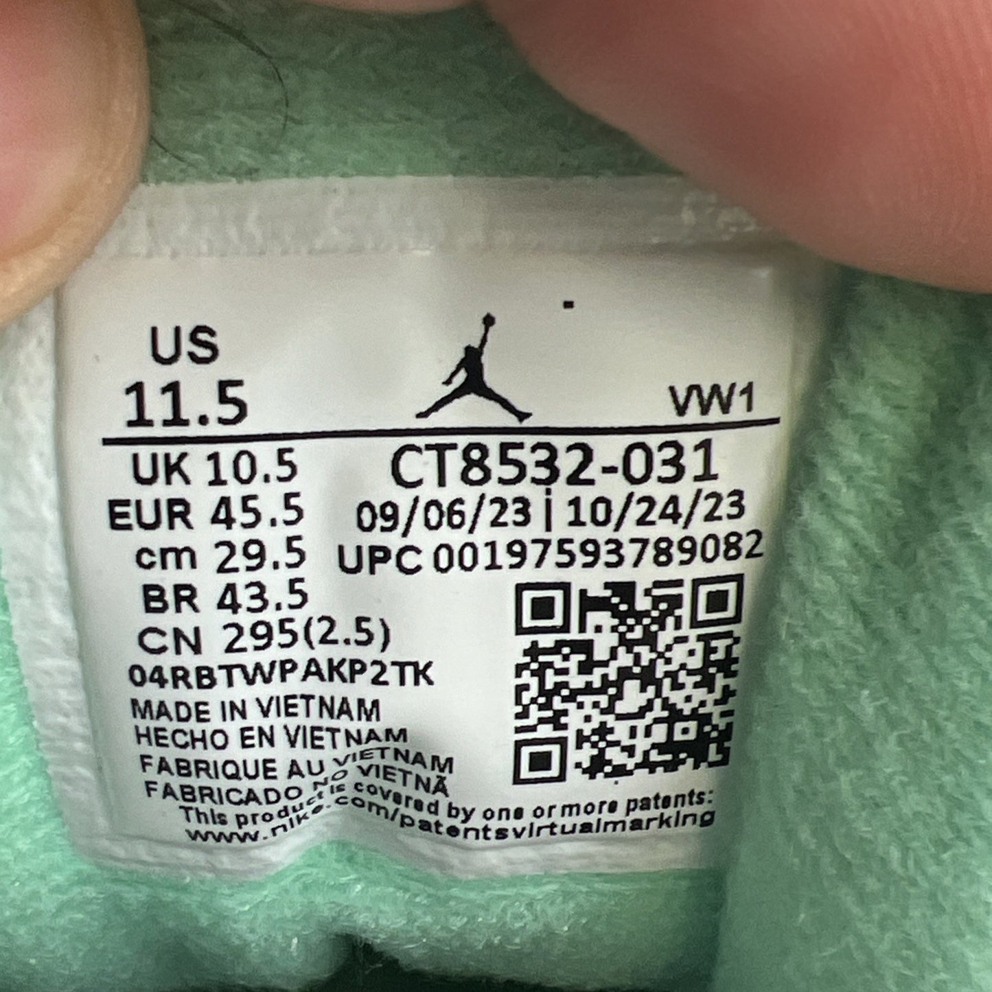 Size 11.5 - Air Jordan 3 Retro Green Glow (CT8532-031)