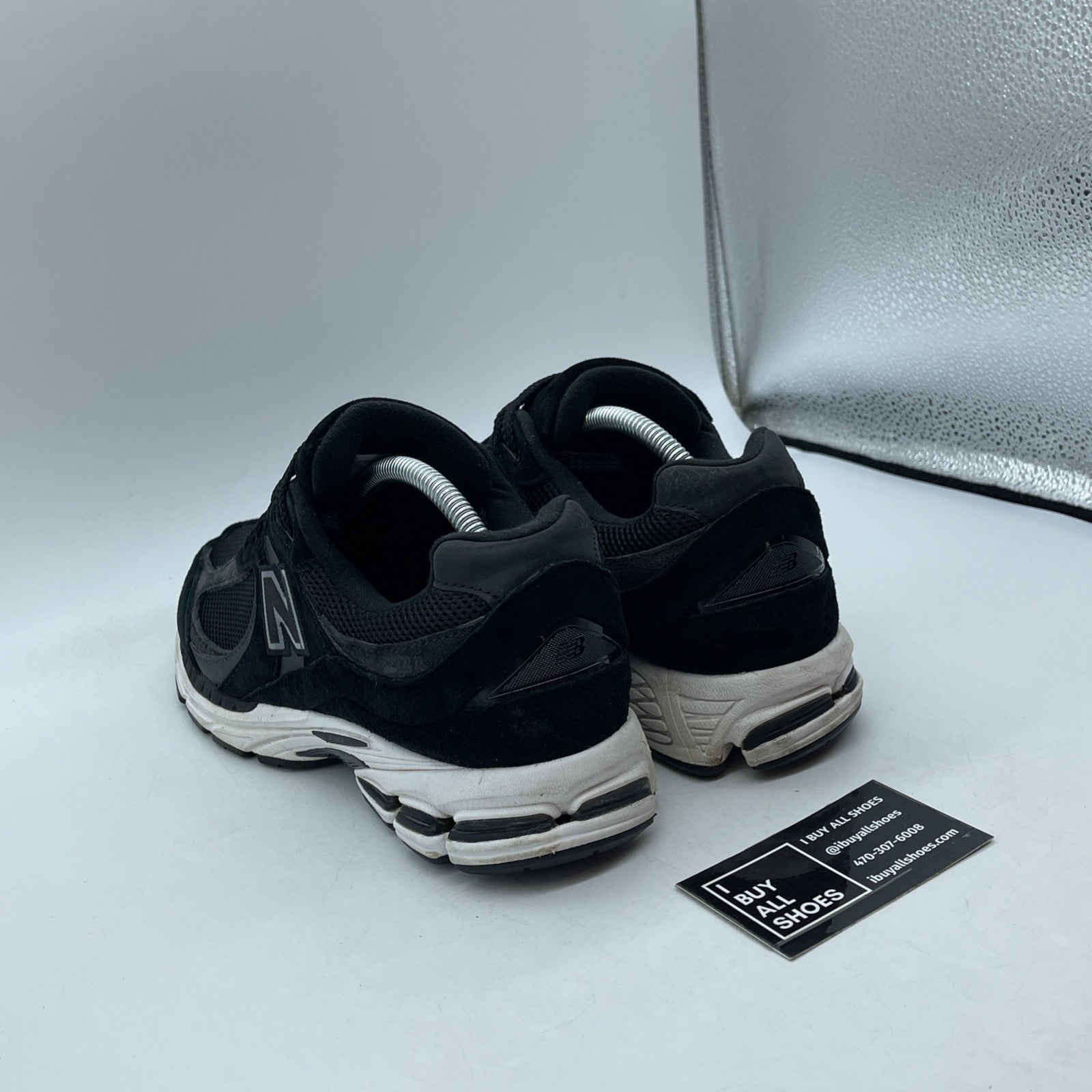 Size 8.5 - New Balance 2002R Black Gunmetal Grey Suede Leather (M2002RBK)