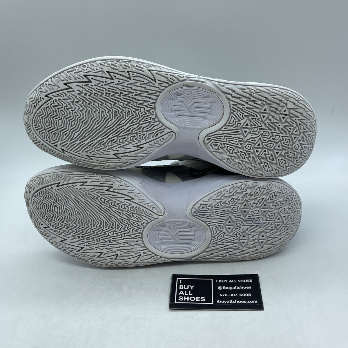 Size 10 - Nike Kyrie 5 Low White Wolf Grey Black (DJ6012-102)