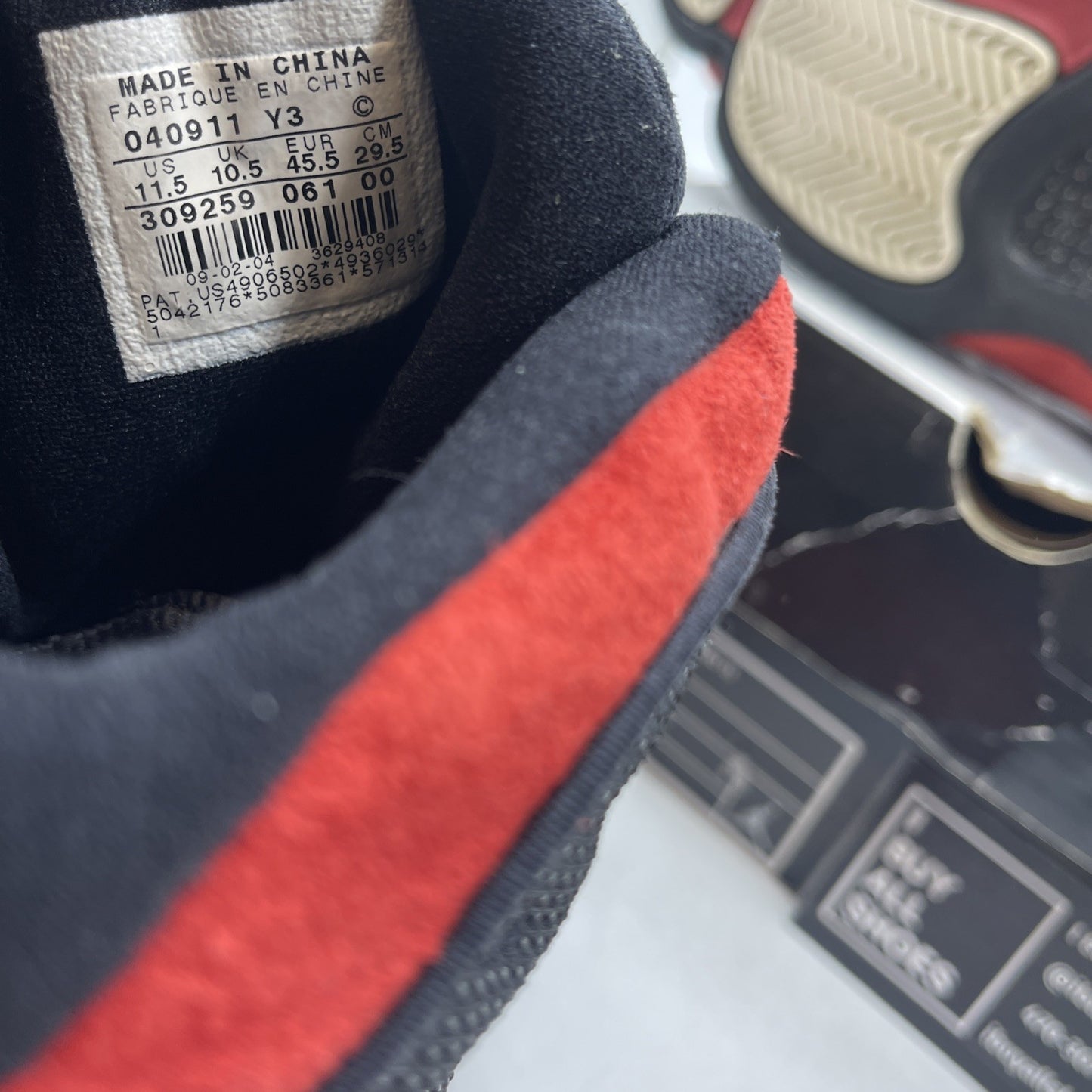 Size 11.5 - Air Jordan 13 Retro 2004 Bred (309259-061)