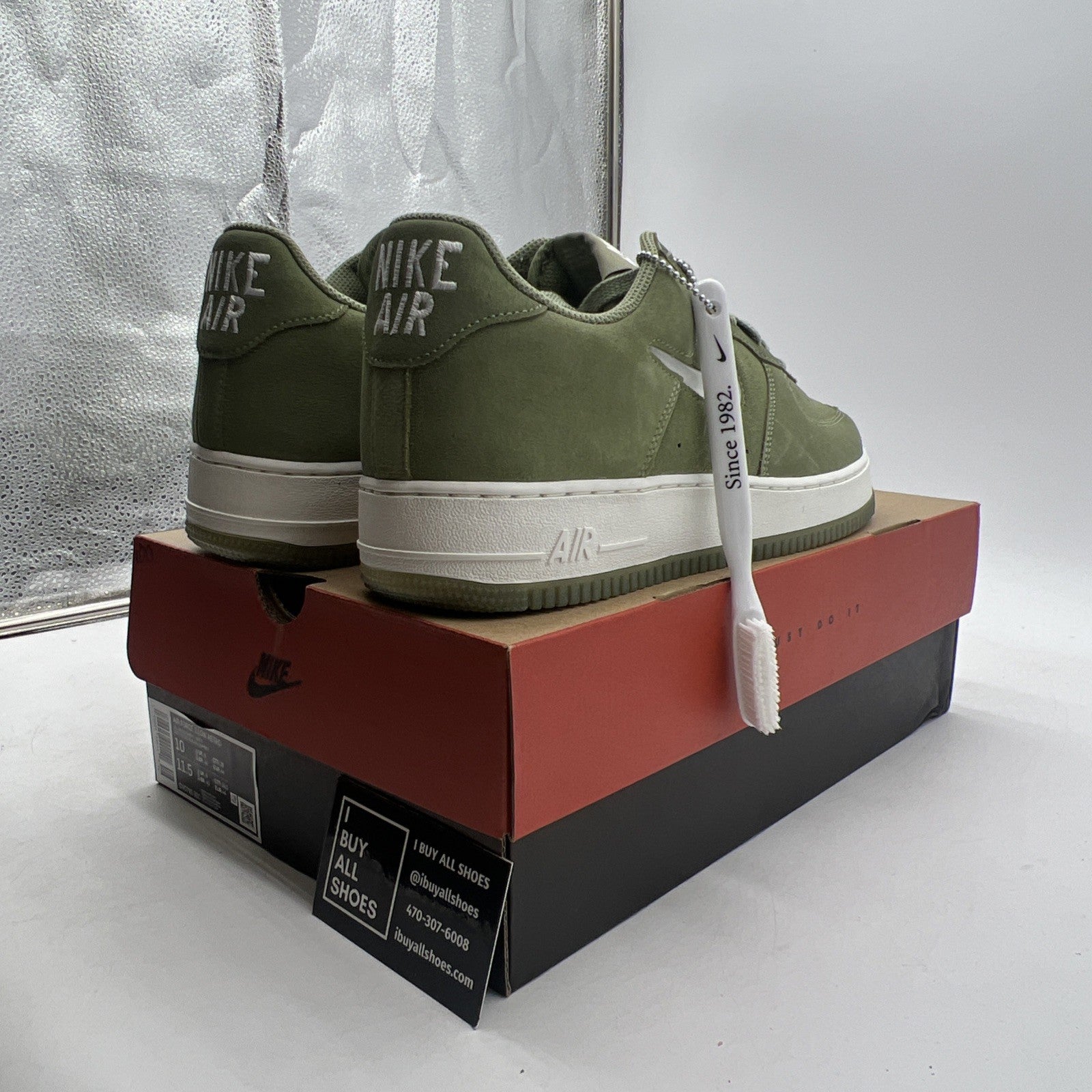 Size 10 - Nike Air Force 1 Jewel Color of the Month - Oil Green (DV0785-300)