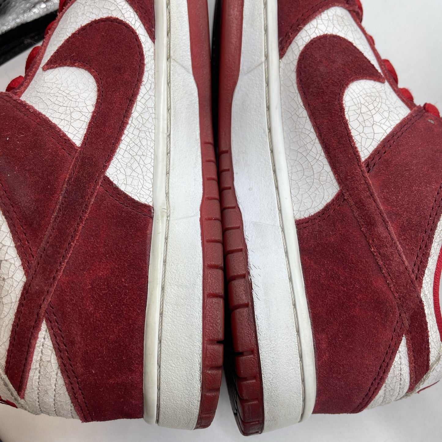 Size 10 - Nike Dunk Premium SB Low Valentine's Day 2014 Suede (313170-662)