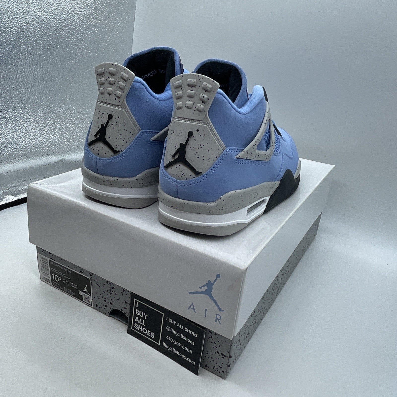Size 10.5 - Air Jordan 4 Retro Mid University Blue (CT8527-400)