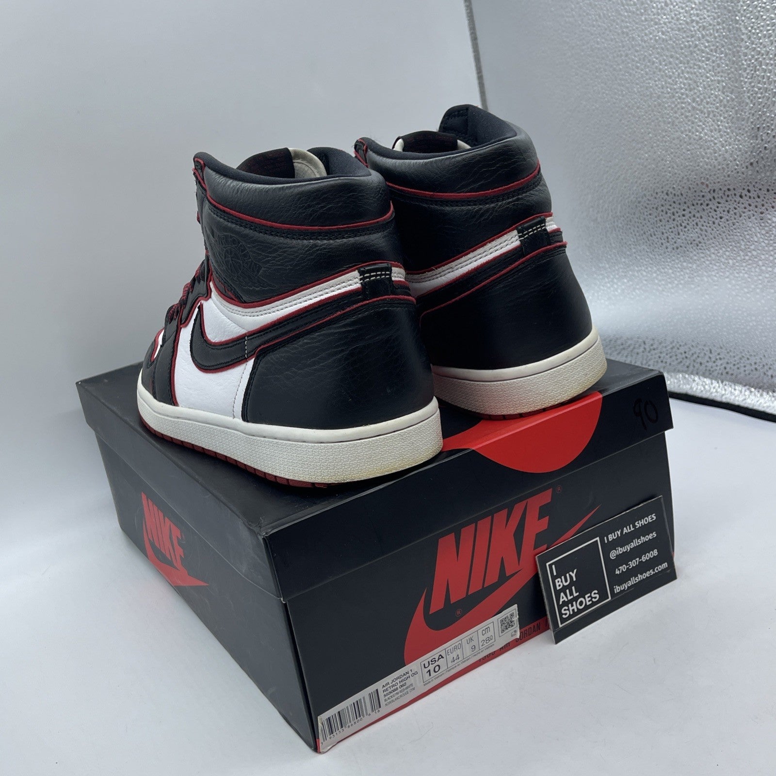 Size 10 - Jordan 1 Retro High OG Bloodline White Black Leather (555088-062)