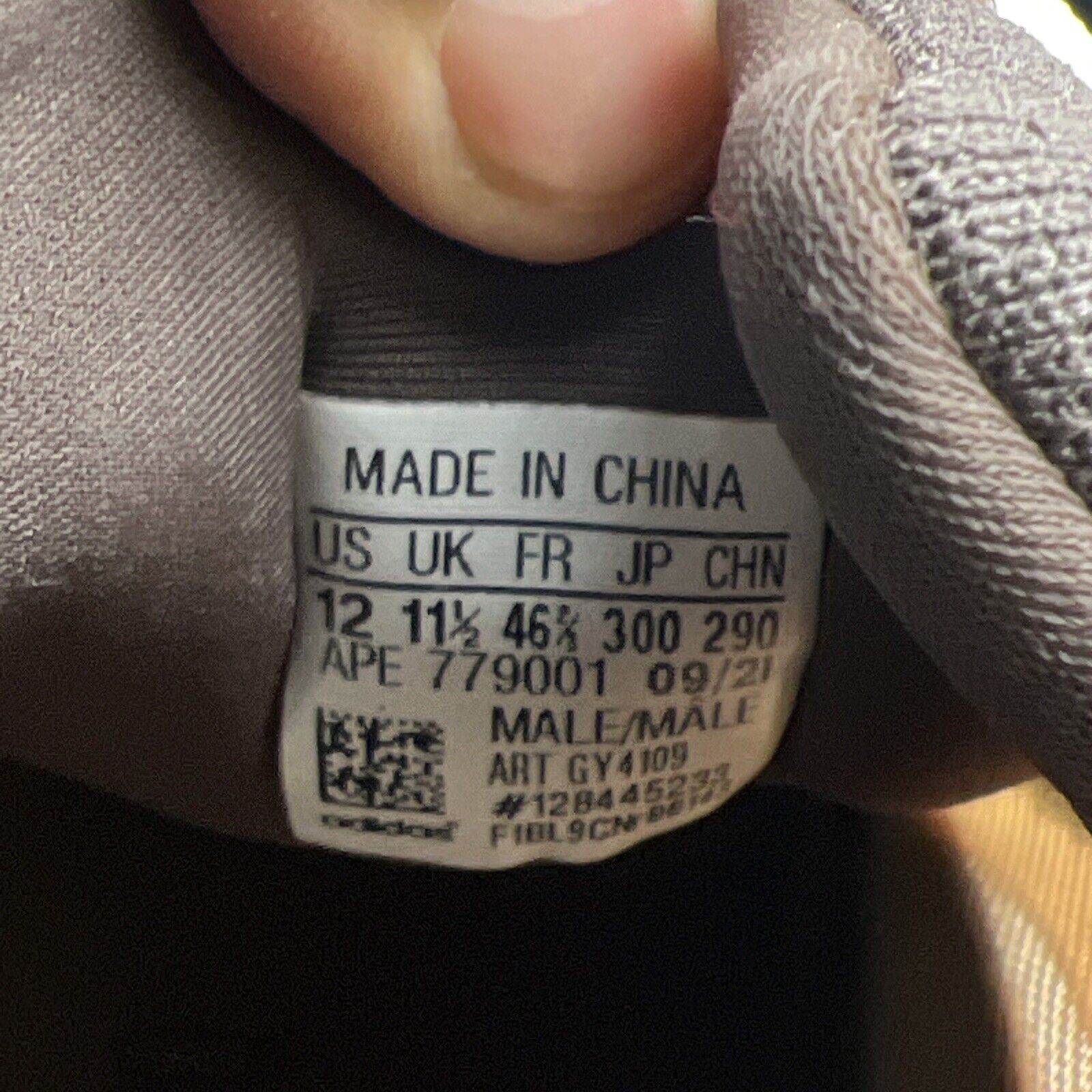 Size 12 - adidas Yeezy 700 V3 Copper Fade (GY4109)