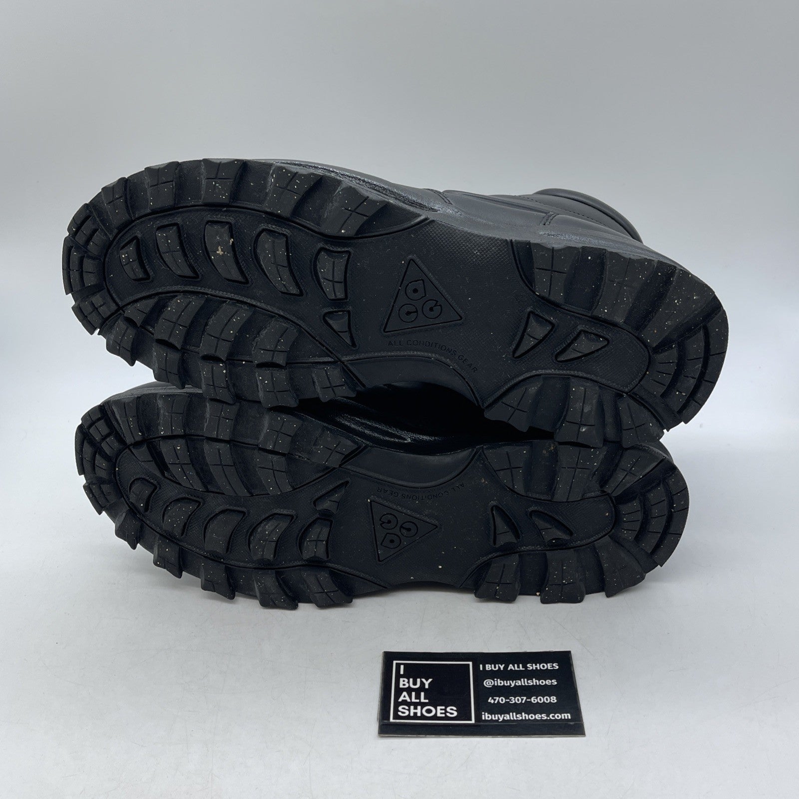 Size 11 - Nike Manoa Leather Black (454350-003)