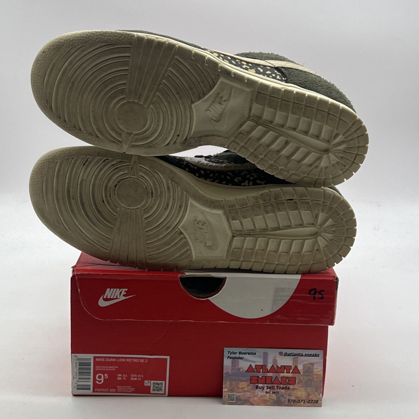Size 9.5 - Nike Dunk SE Low Gone Fishing - Rainbow Trout (FN7523-400)