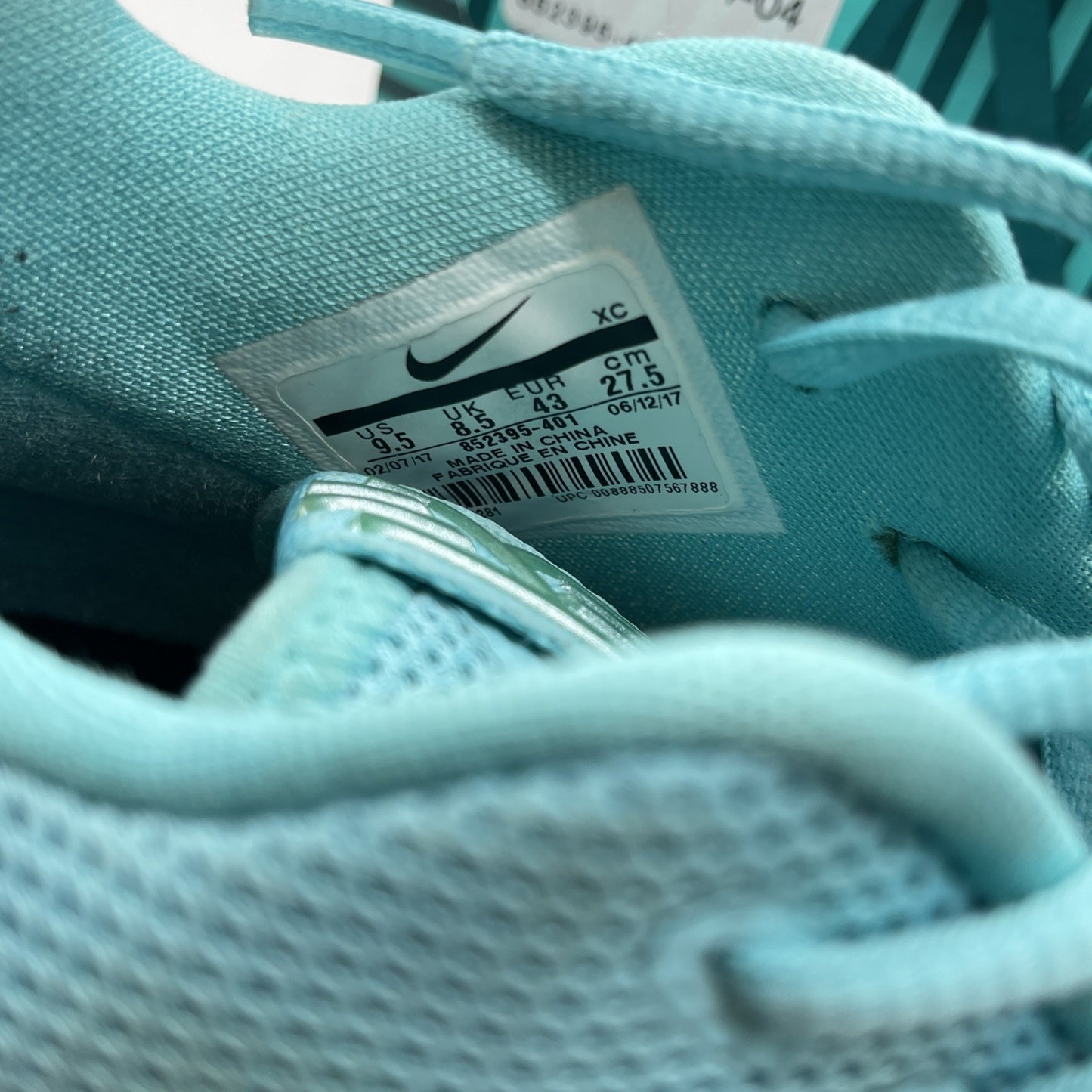 Size 9.5 - Nike Kyrie 3 Tiffany Blue Suede Leather (852395-401)
