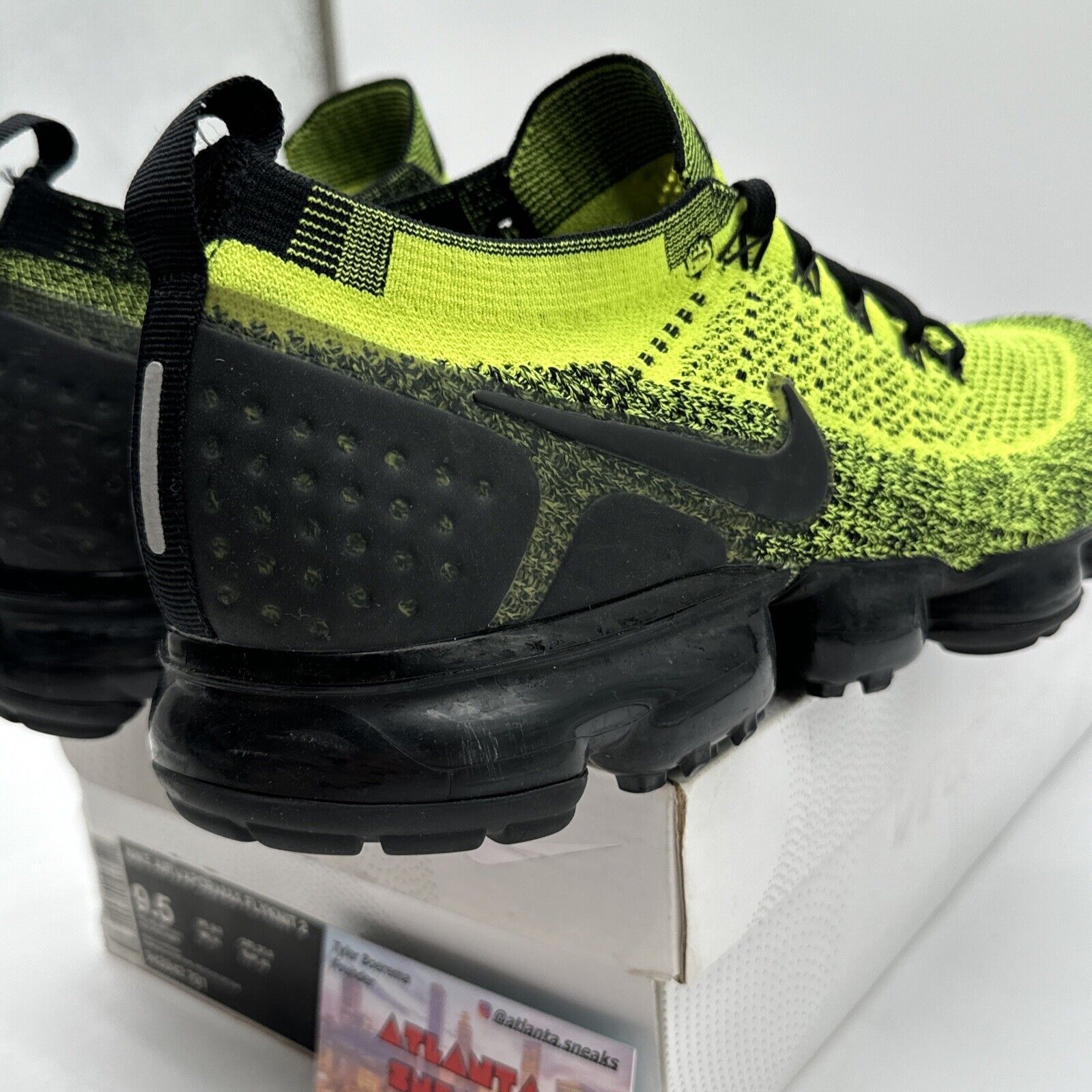 Size 9.5 - Nike Air VaporMax Flyknit 2 Volt 2019