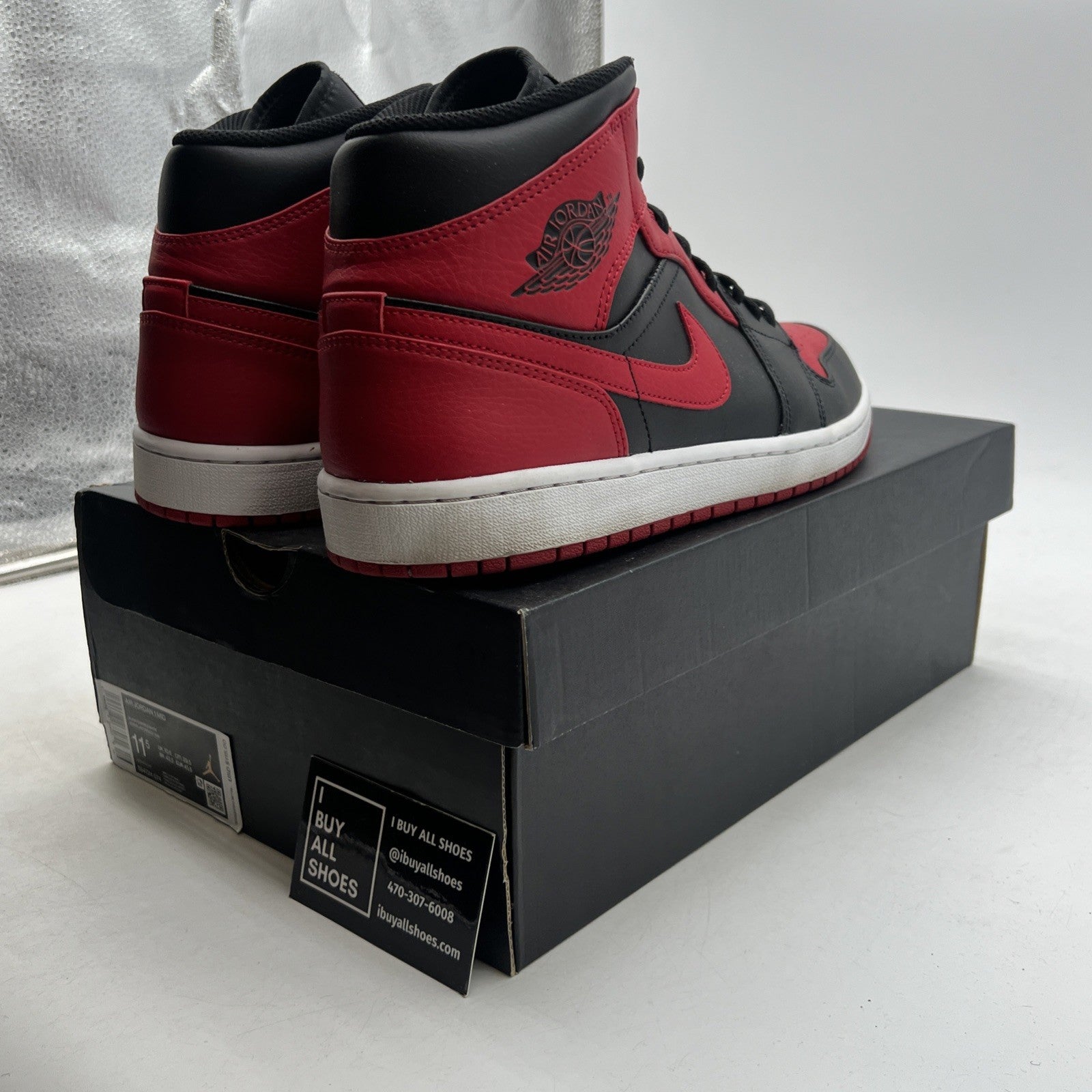 Size 11.5 - Air Jordan 1 Mid Banned 2020 (554724-074)