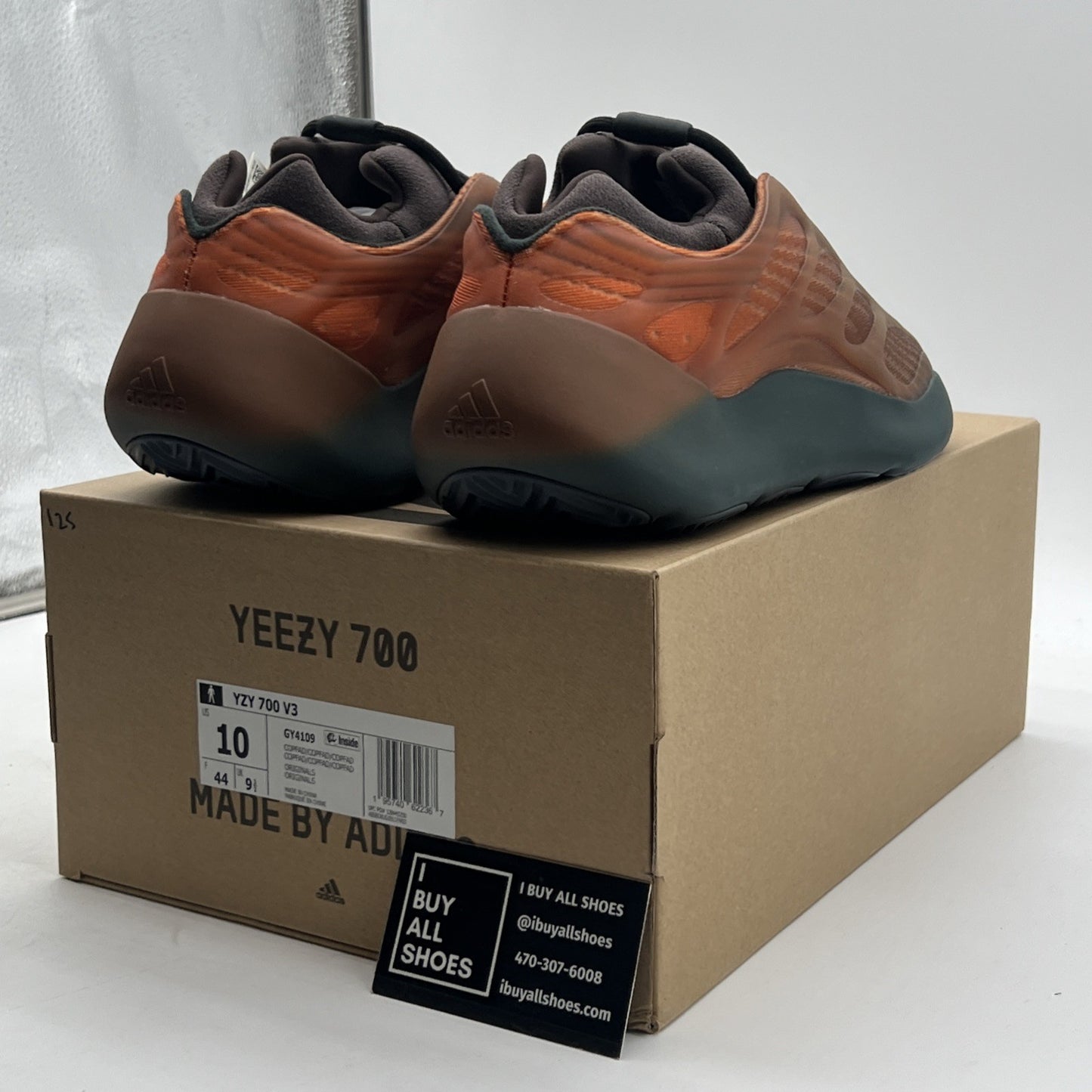 Size 10 - adidas Yeezy 700 V3 Copper Fade (GY4109)
