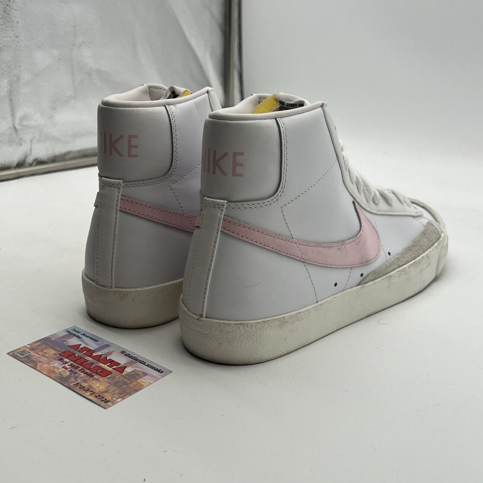 Size 9.5 - Nike Blazer '77 Vintage Mid Pink Foam (384664-060)
