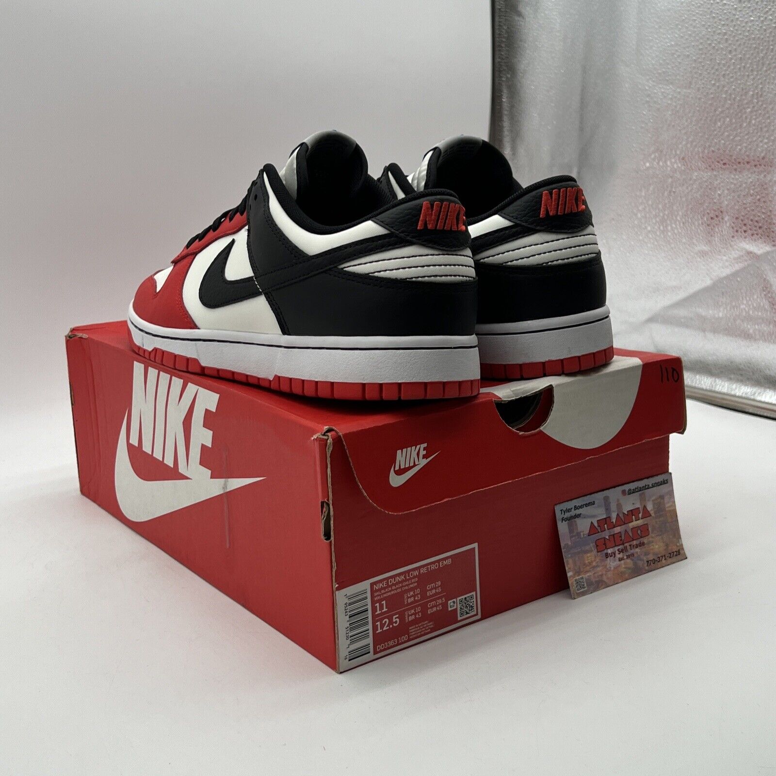 Size 11 - Nike Dunk Low EMB x NBA 75th Anniversary - Bulls 2021 (DD3363-100)