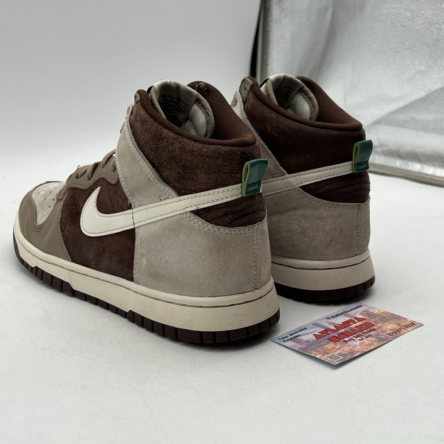 Size 7.5 - Nike Dunk High Light Chocolate Suede White (DH5348-100)