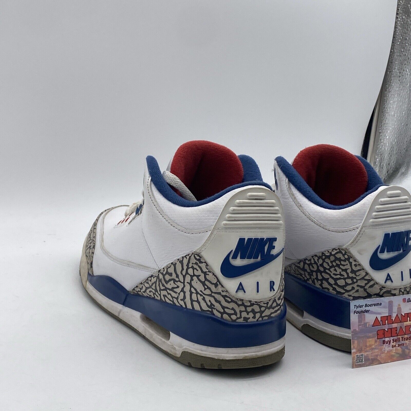 Size 10.5 - Jordan 3 Retro OG Mid True Blue