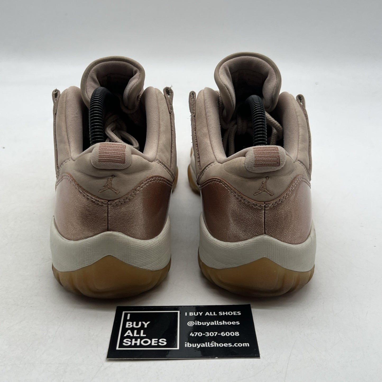 Size 10.5 - Air Jordan 11 Retro Low Rose Gold W (AH7860-105)