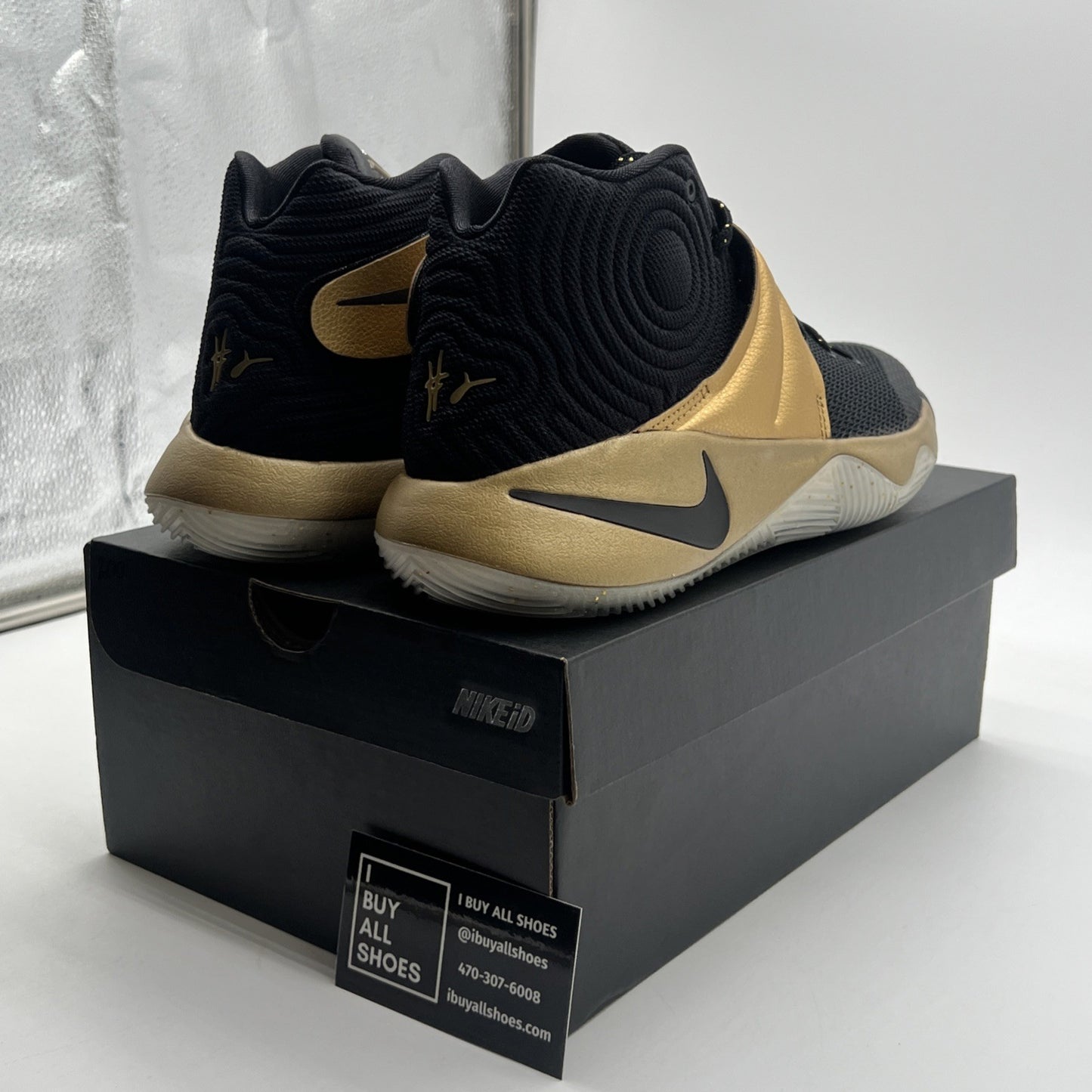 Size 9.5 - Nike Kyrie 2 ID Basketball Nike Black, Gold Rare (843253-981)