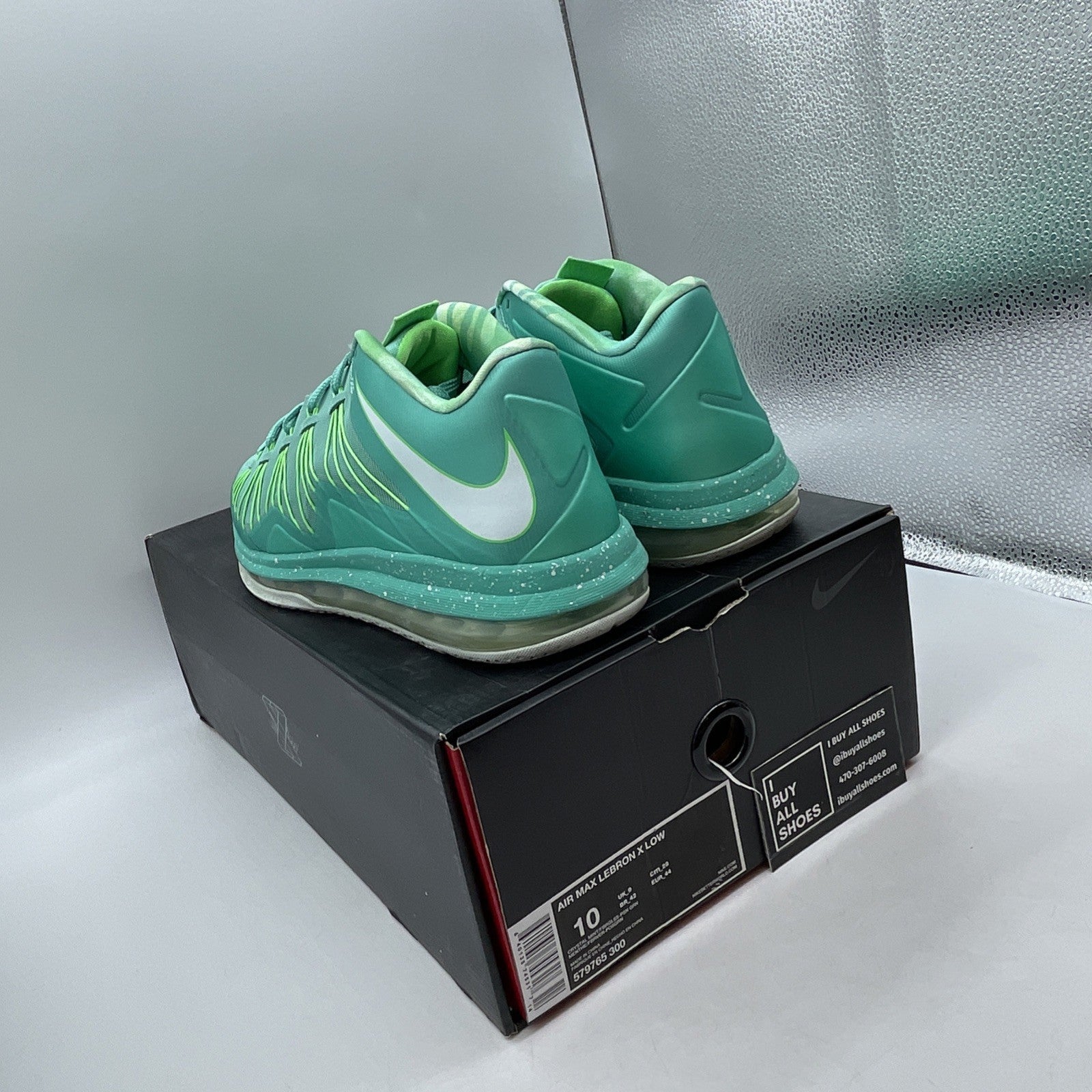 Size 10 - Nike Air Max LeBron 10 Low Easter (579765-300)