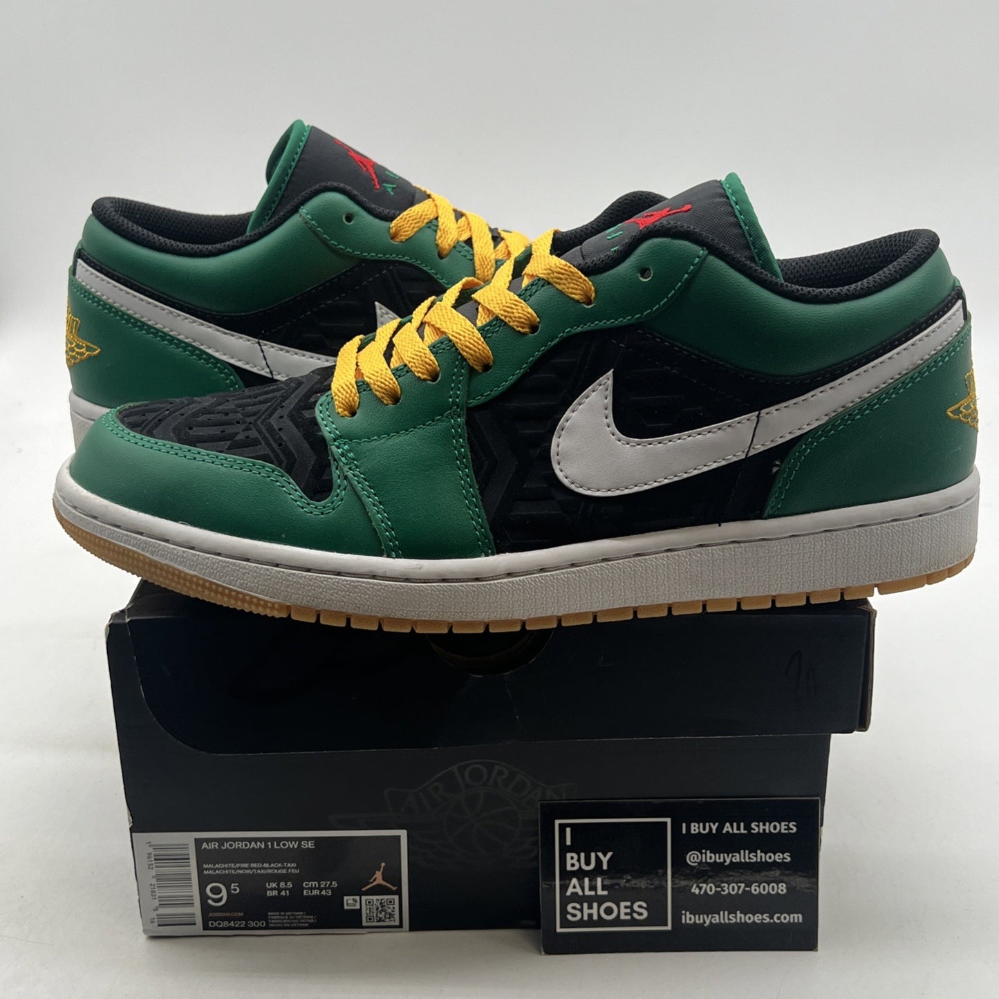 Size 9.5 - Air Jordan 1 SE Low Christmas (DQ8422-300)