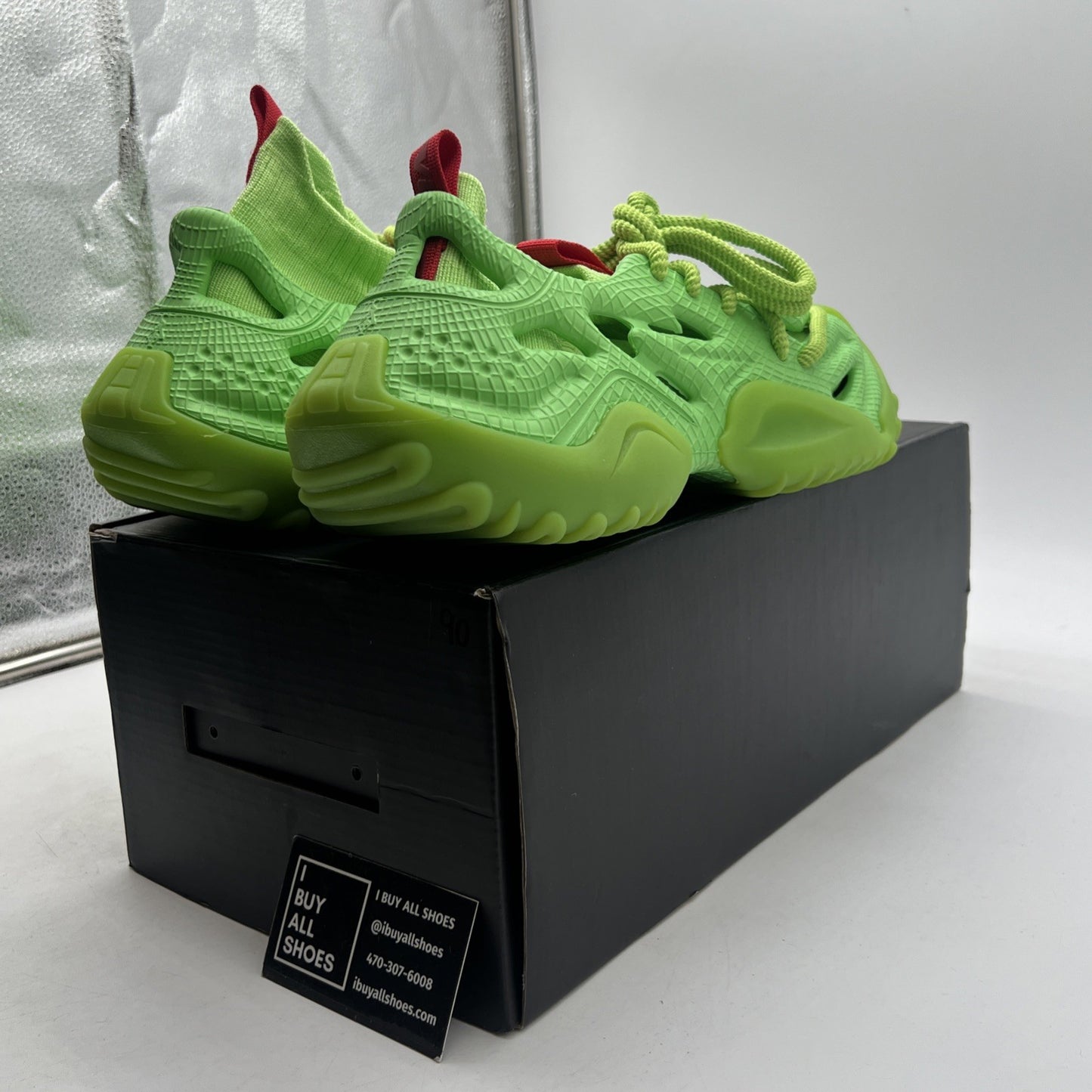 Size 11 - SIA Collective Mens Vulture Foam Sneakers Grinch Green
