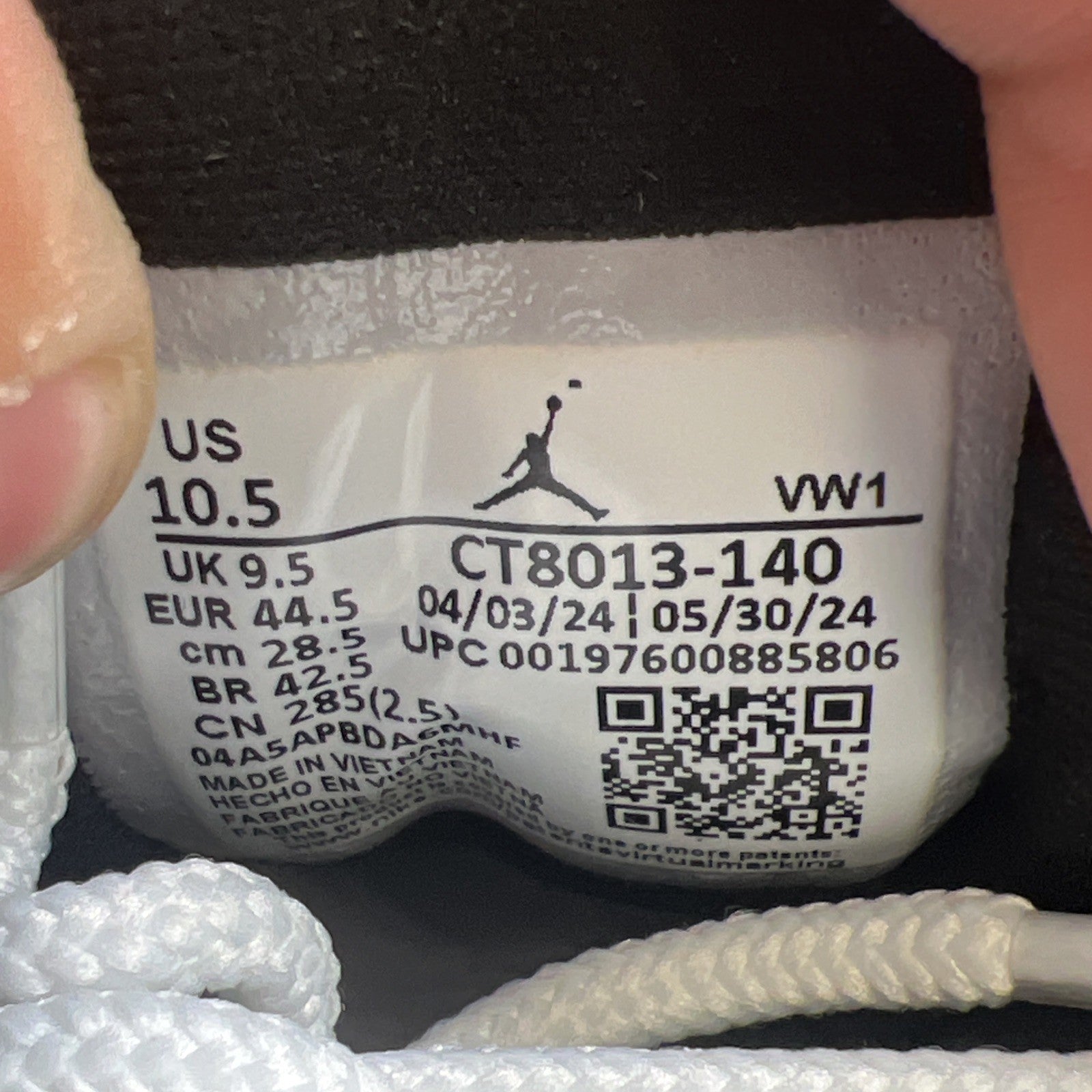 Size 10.5 - Air Jordan 12 Retro Blueberry (CT8013-140)