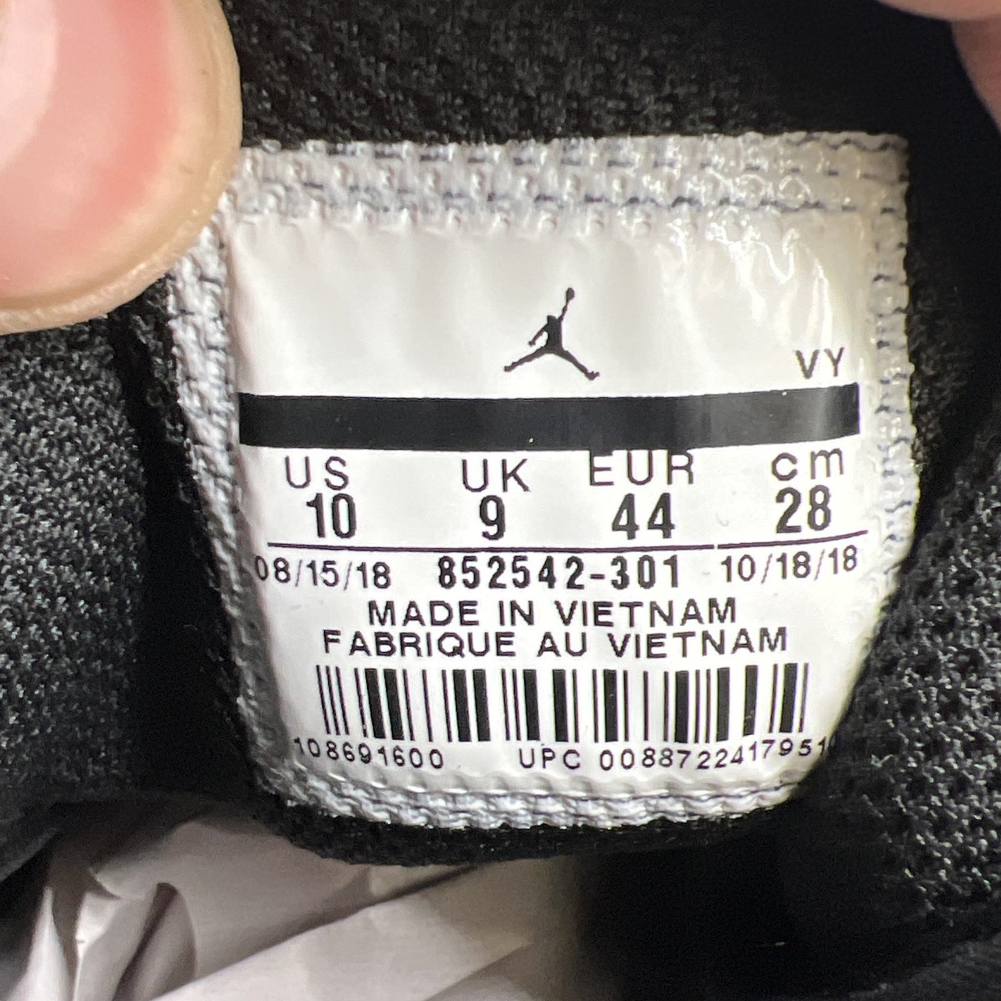 Size 10 - Air Jordan 1 Mid Pine Green (852542-301)