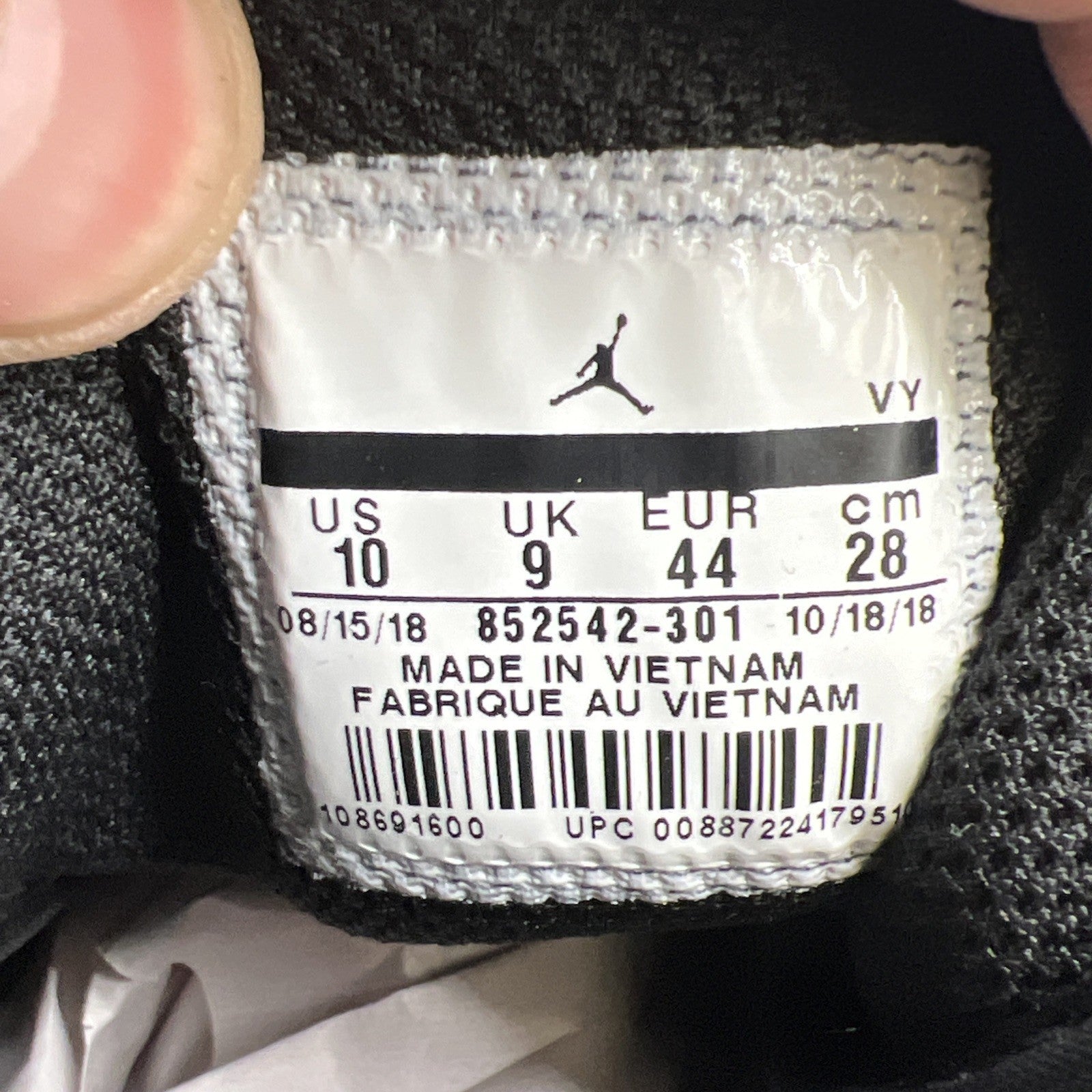 Size 10 - Air Jordan 1 Mid Pine Green (852542-301)