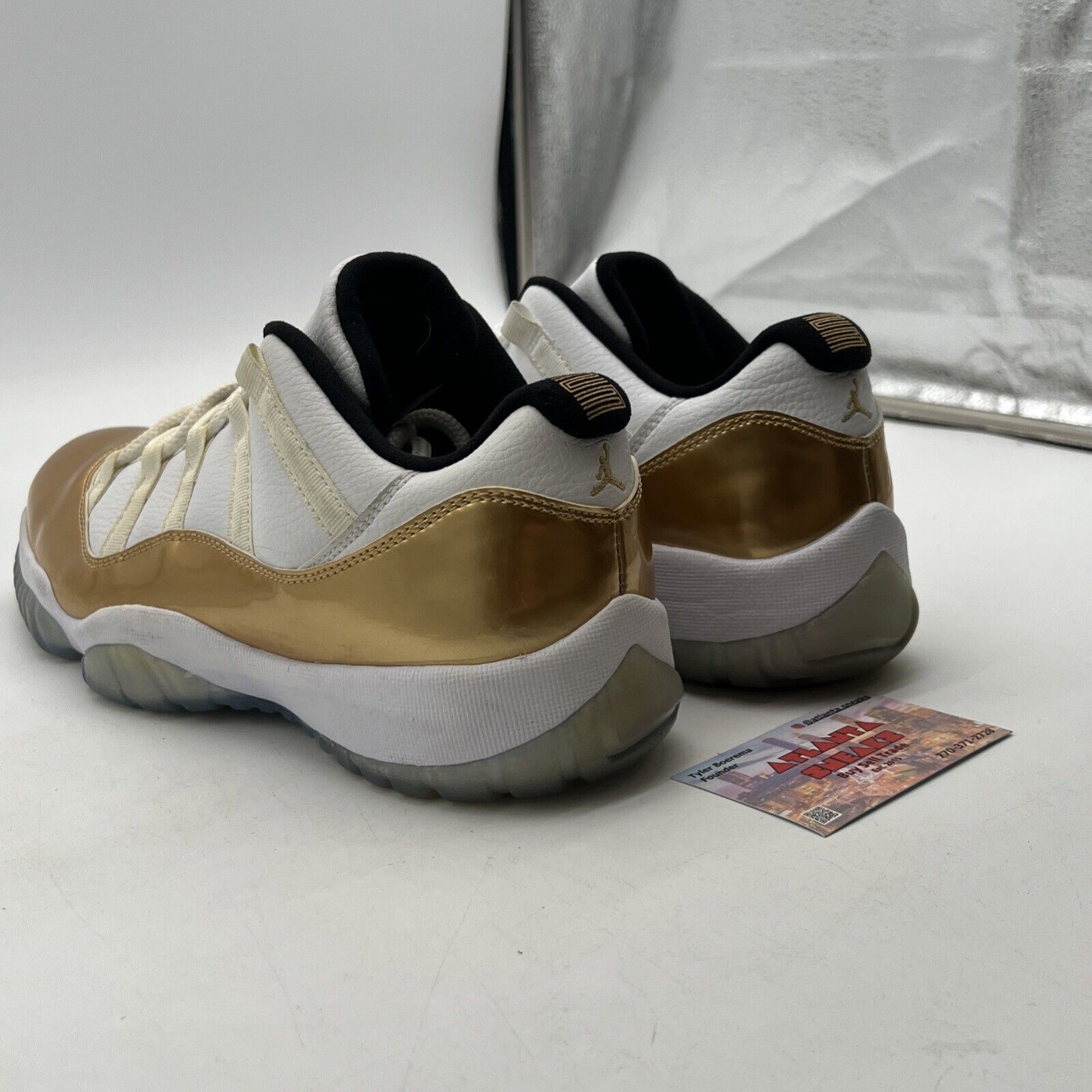 Size 10.5 - Air Jordan 11 Retro Low Closing Ceremony (528895-103)