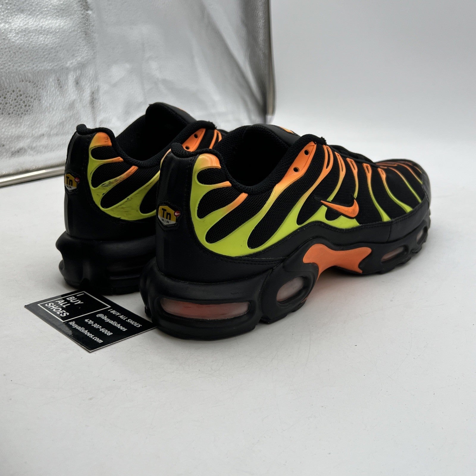 Size 12 - Nike Air Max Plus Black Volt Total Orange (852630-033)