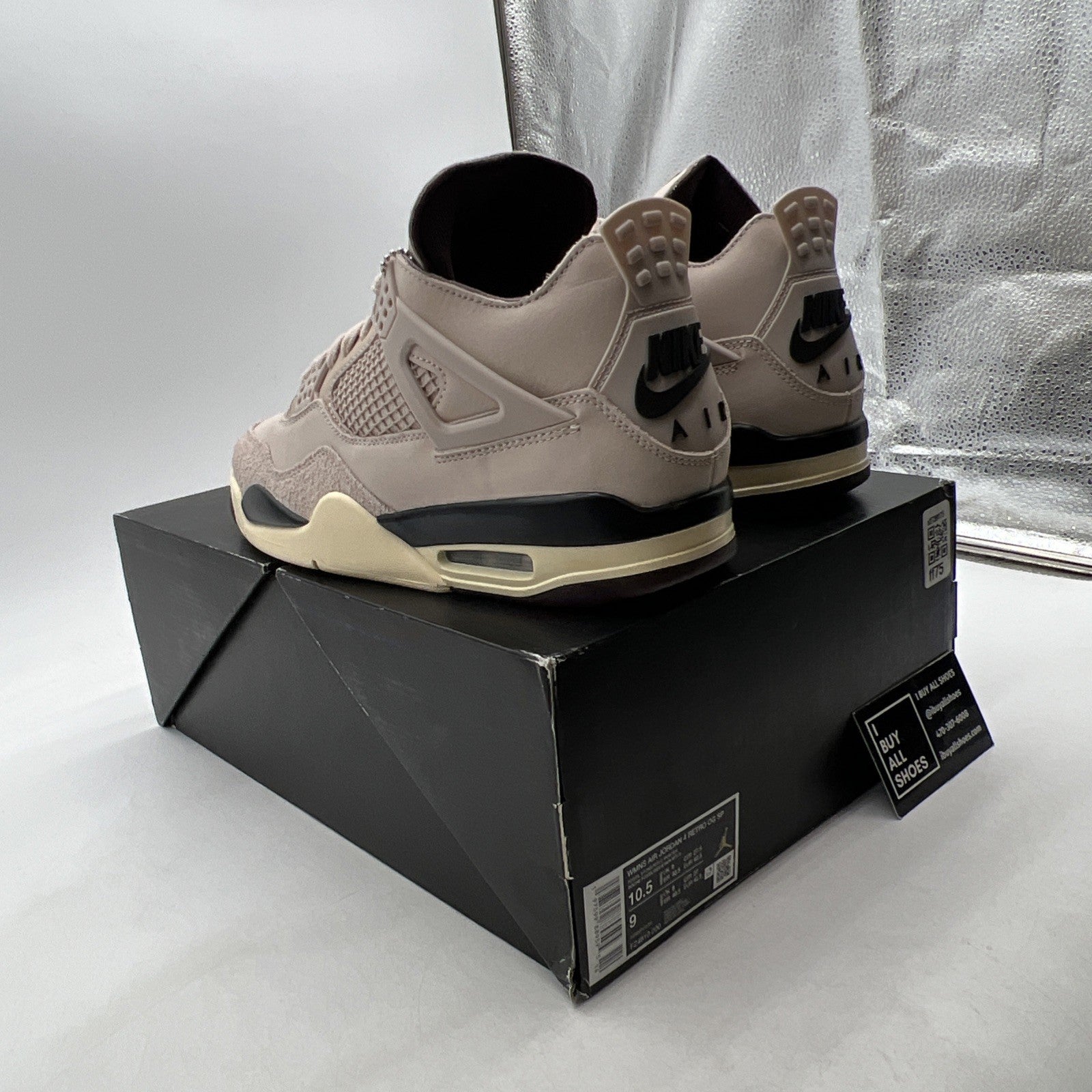 Size 10.5 - A Ma Maniére x Air Jordan 4 Retro While You Were Sleeping W