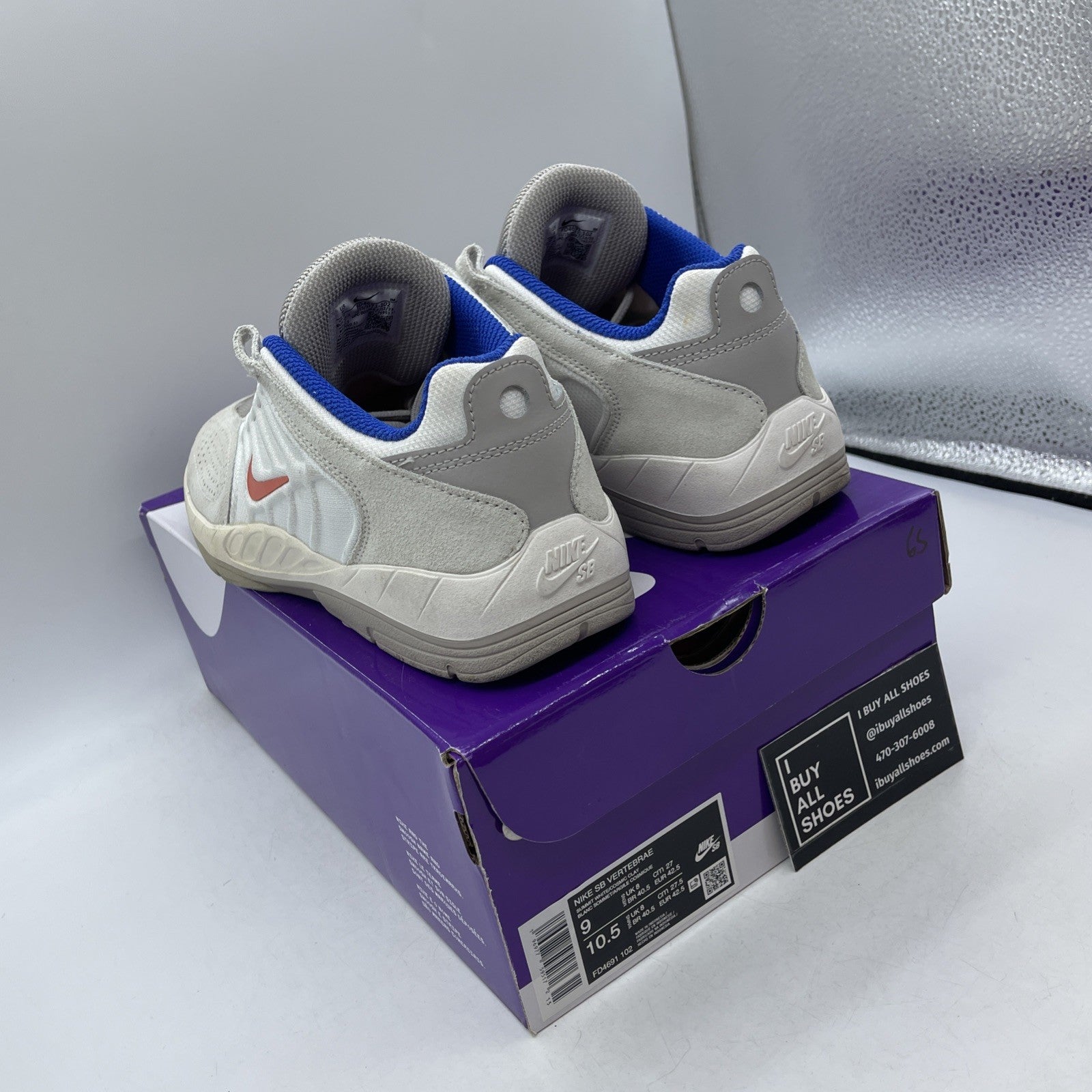 Size 9 - Nike Vertebrae SB Light Iron Ore Cosmic Clay (FD4691-102)