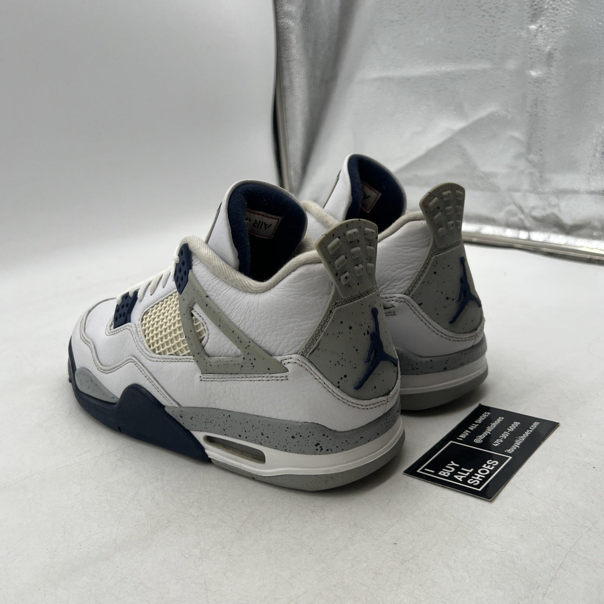 Size 9 - Air Jordan 4 Retro Mid Midnight Navy (DH6927-140)