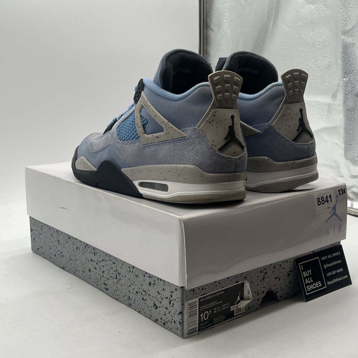 Size 10.5 - Air Jordan 4 Retro Mid University Blue (CT8527-400)