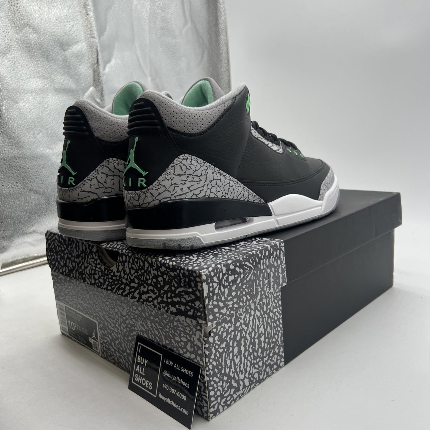 Size 10.5 - Air Jordan 3 Retro Green Glow (CT8532-031)