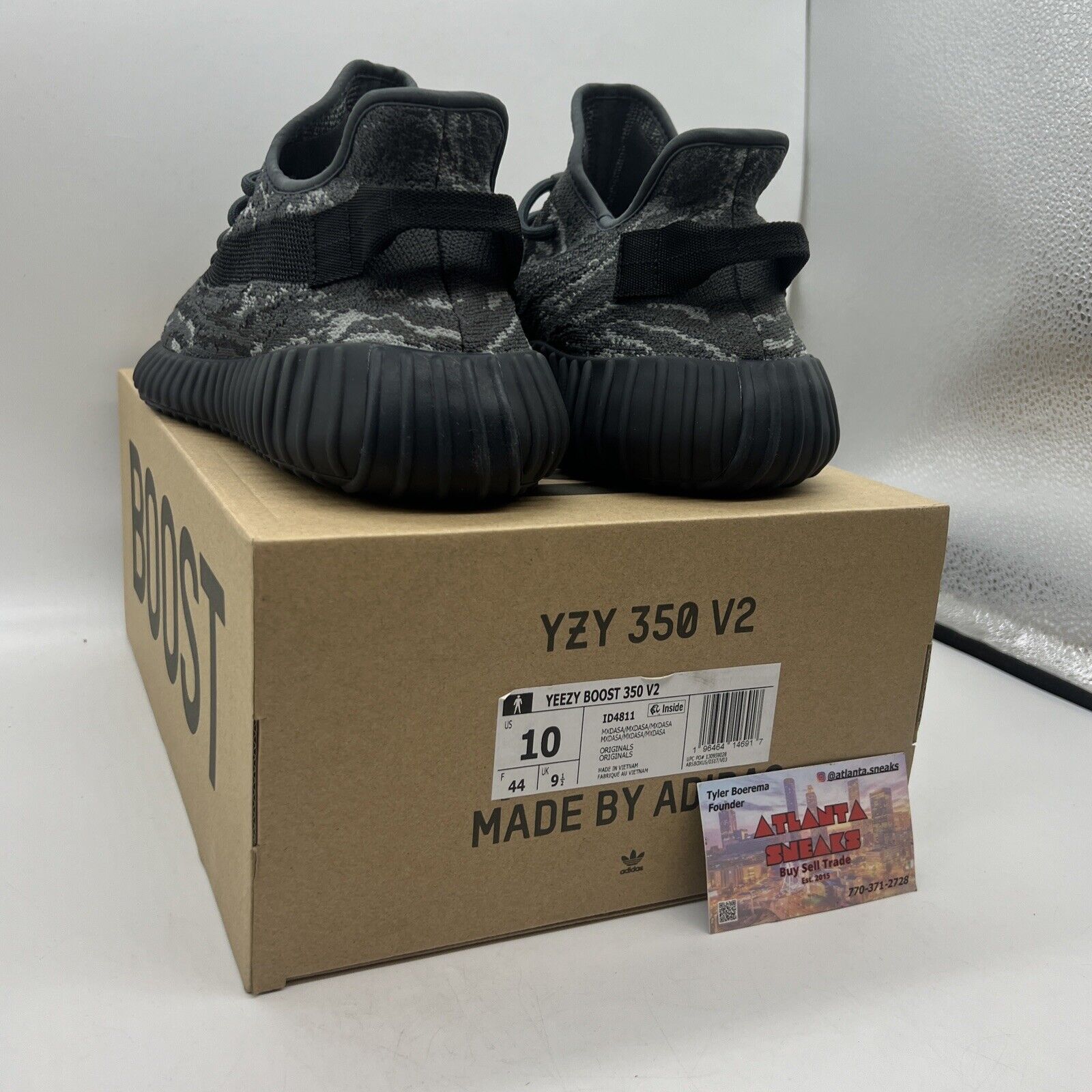 Size 10 - adidas Yeezy Boost 350 V2 Low MX Dark Salt Brand New Og All