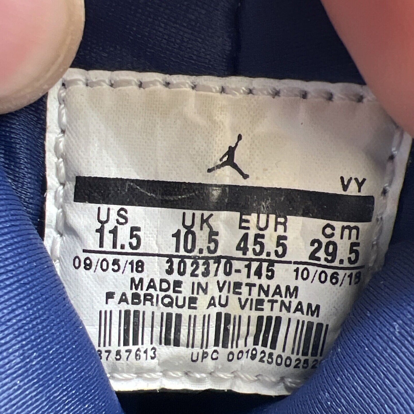 Size 11.5 - Air Jordan 9 Retro UNC (302370-145)