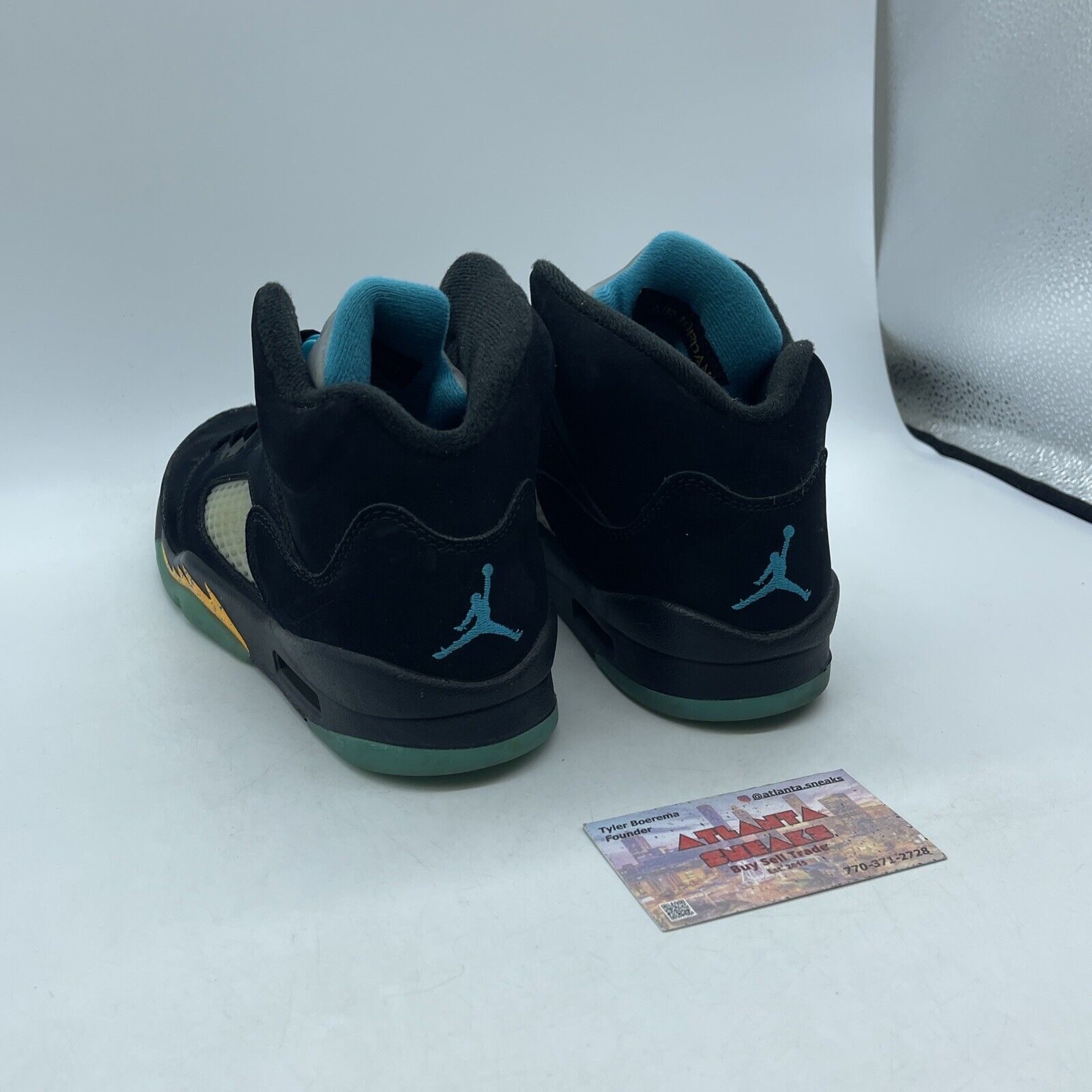 Size 7Y - Jordan 5 Retro Mid Aqua Black Suede Leather (440888-047)