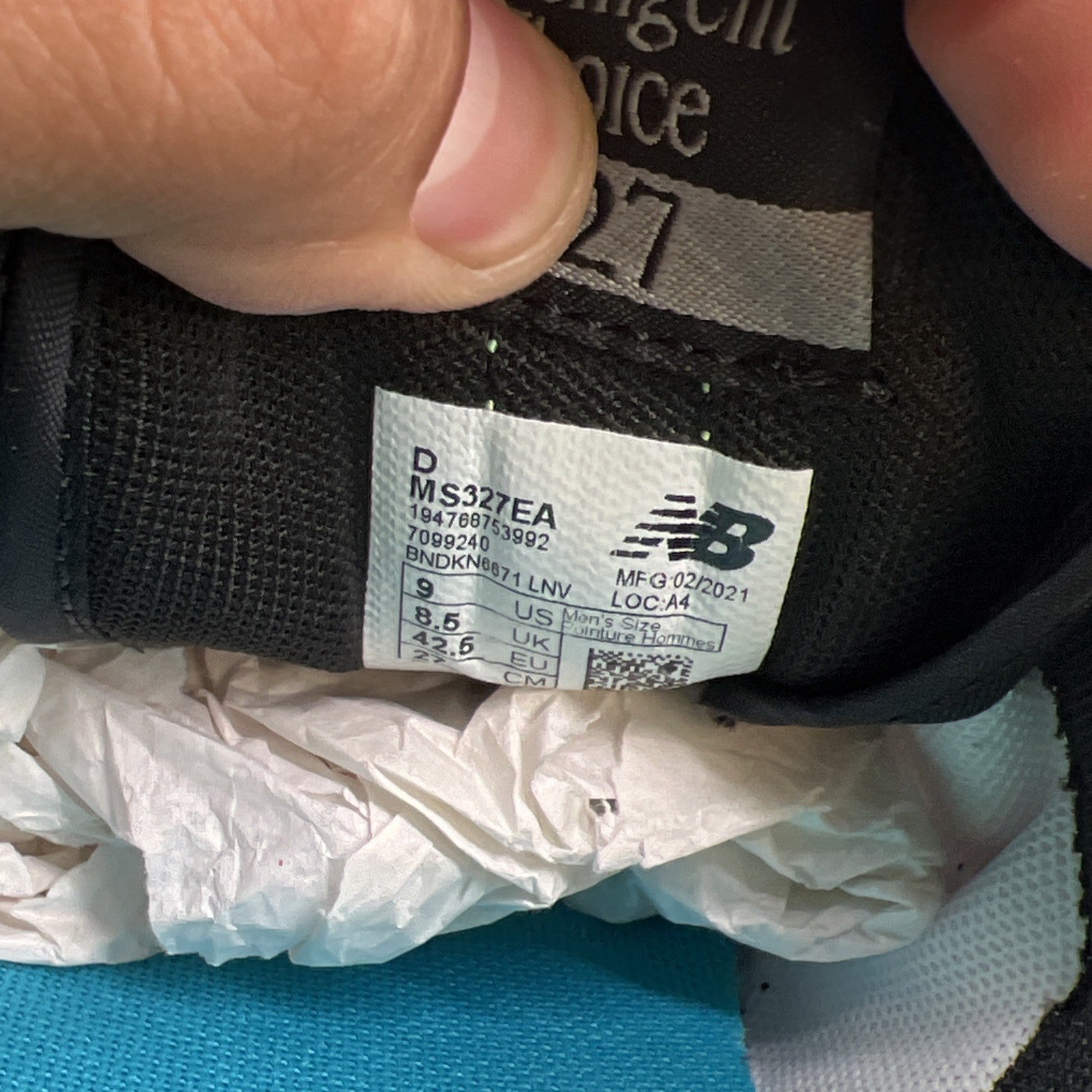 Size 9 - New Balance 327 Black Multi-Color (MS327EA)